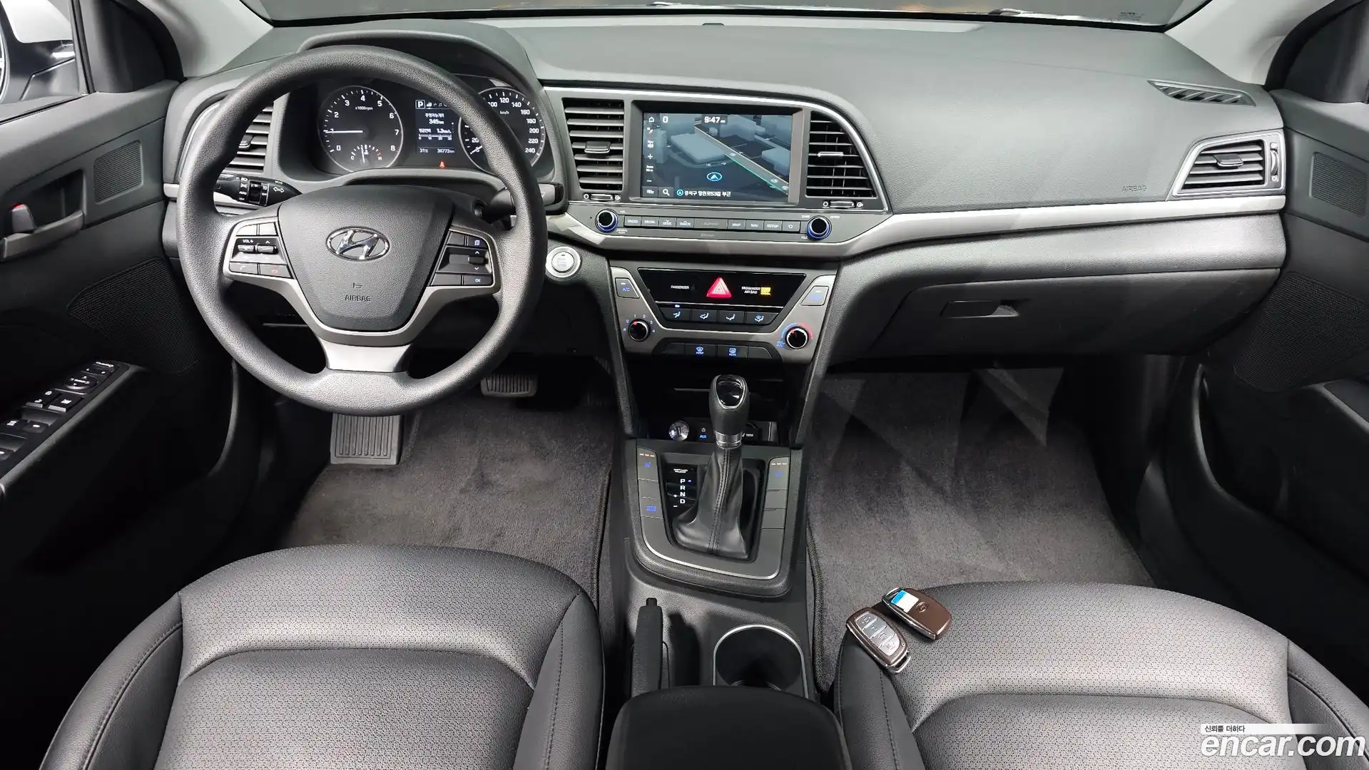 AVANTE Hyundai 2018.2-INNER-007