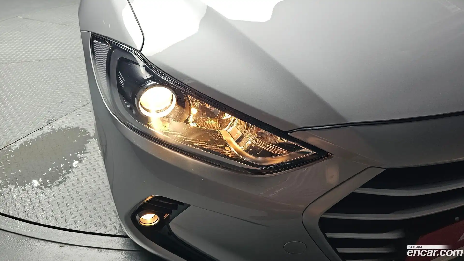 AVANTE Hyundai 2018.2-OUTER-032
