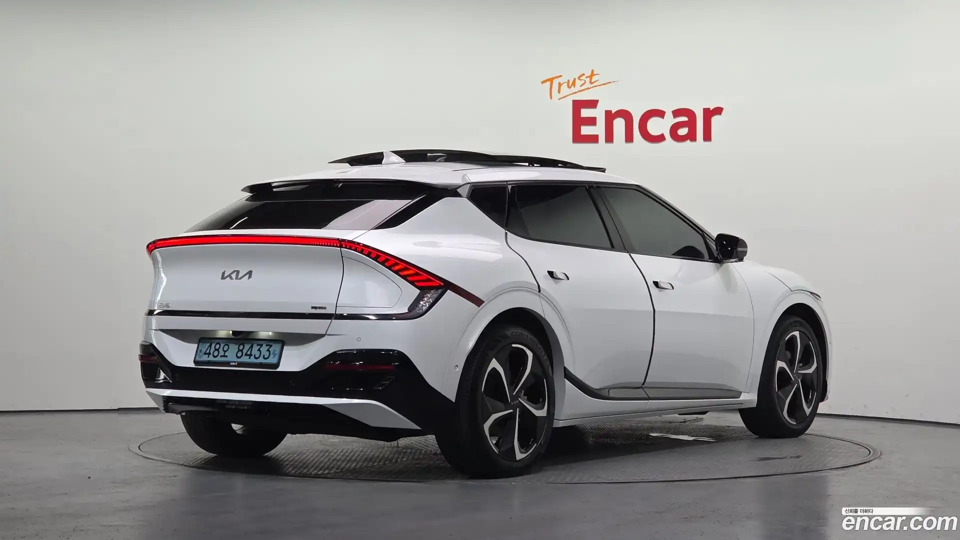 EV6 Kia 2021.10-OUTER-002