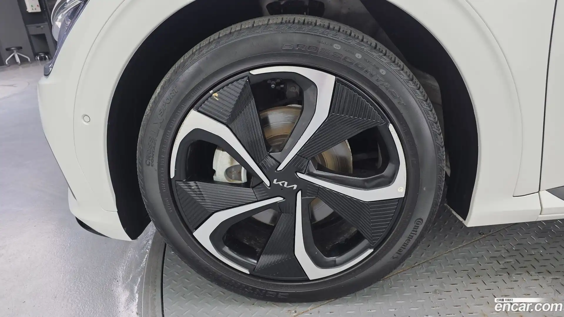 EV6 Kia 2021.10-OUTER-005