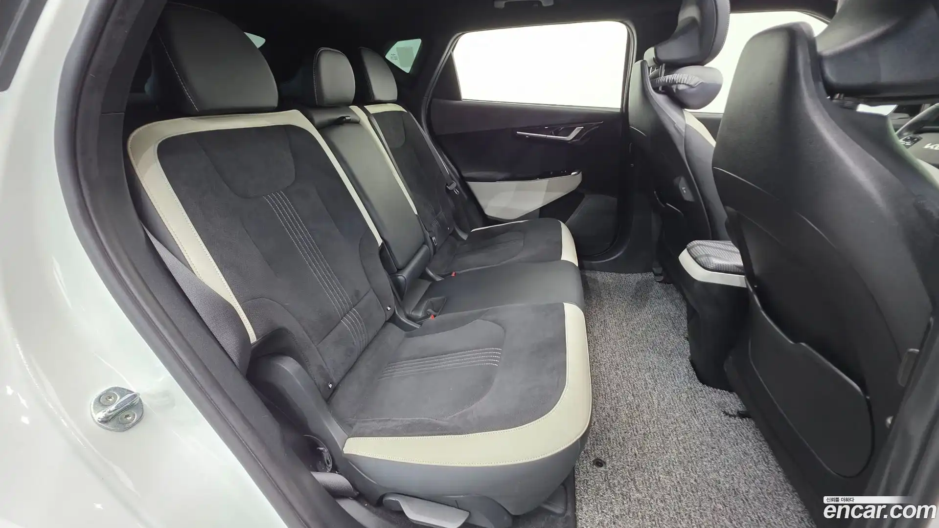 EV6 Kia 2021.10-OPTION-023