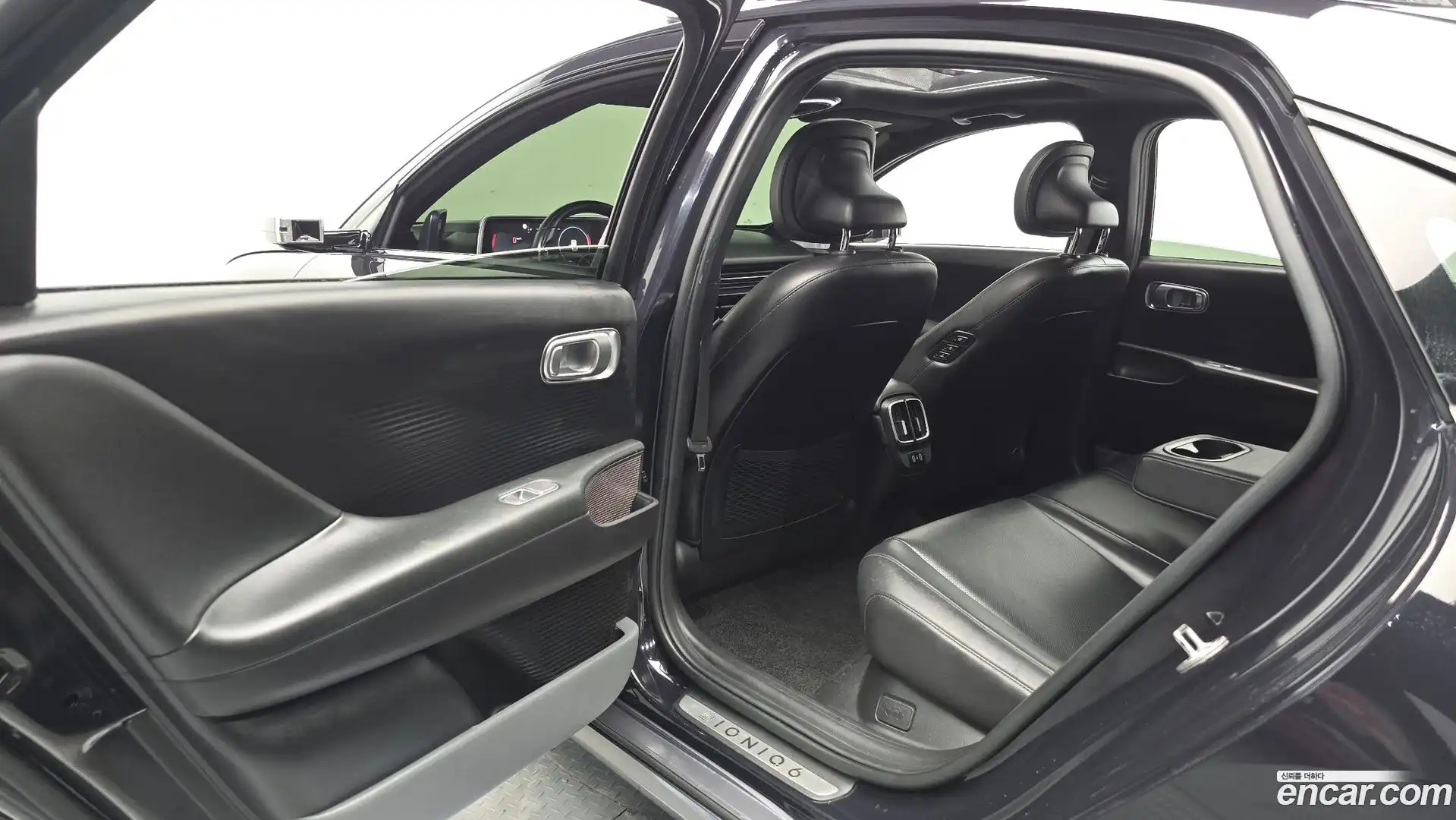 Ioniq6 Hyundai 2022.9-INNER-036