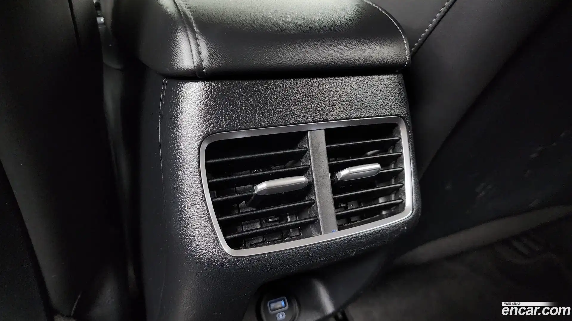 Sonata Hyundai 2019.5-OPTION-023