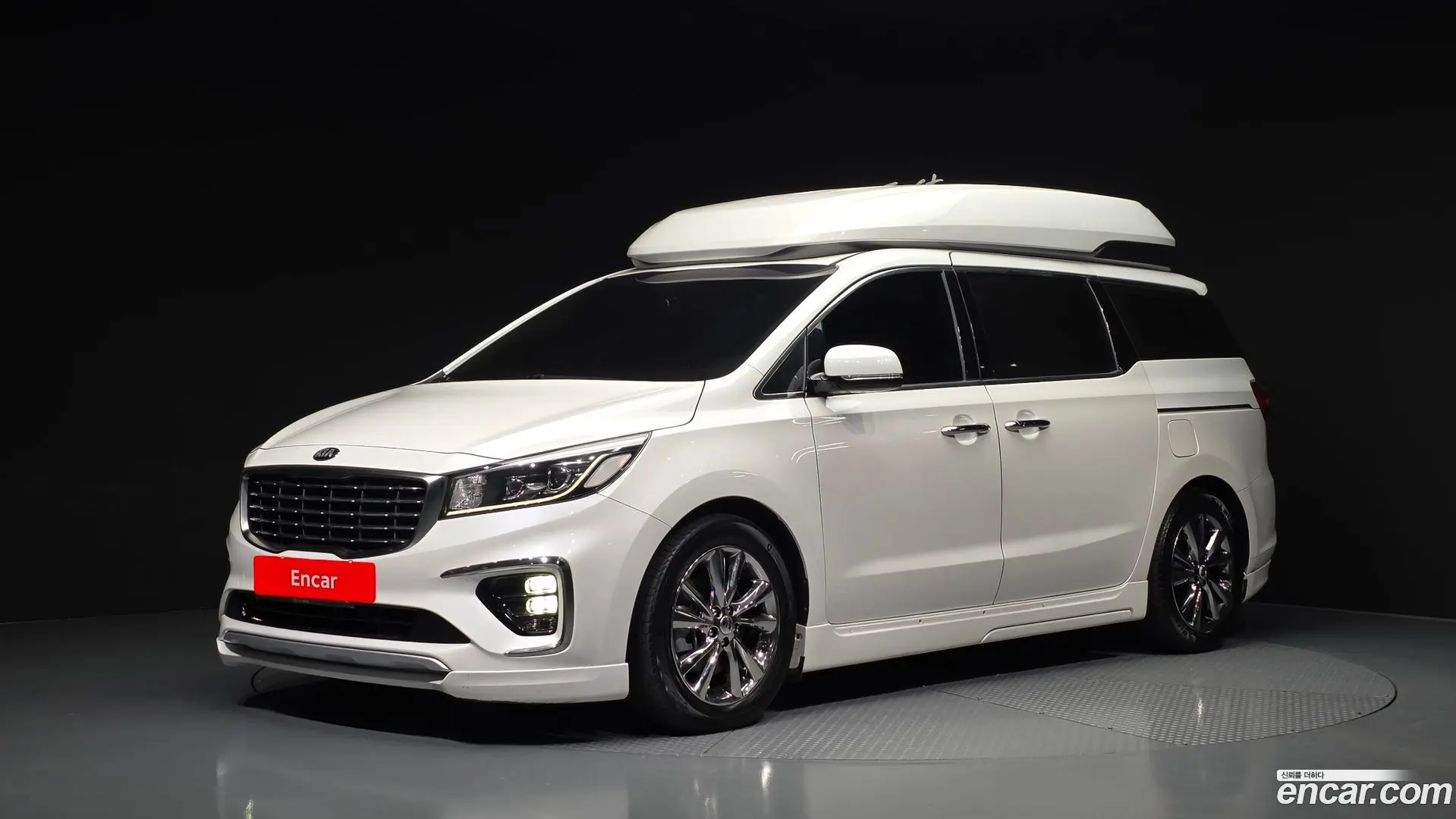Main__Slider__Photo:Canival Kia 2018.7-0