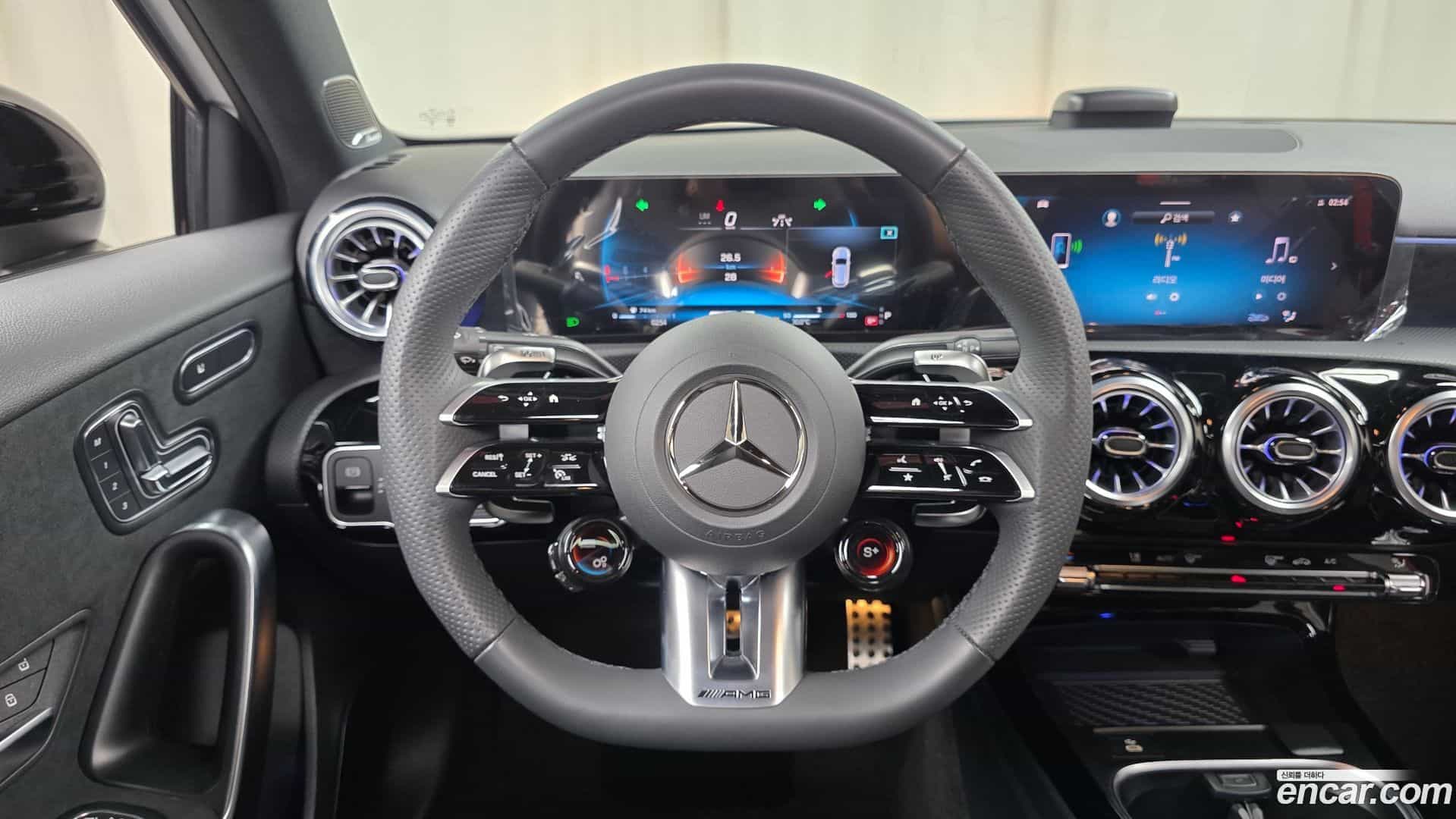 A-Class Mercedes-Benz 2025.6-OPTION-018