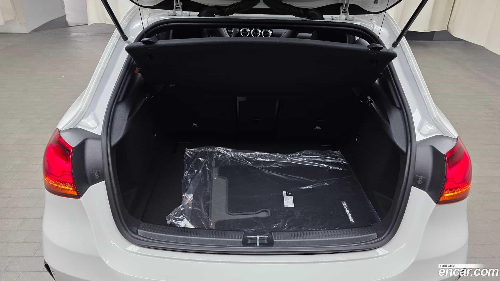 A-Class Mercedes-Benz 2025.6-OPTION-020