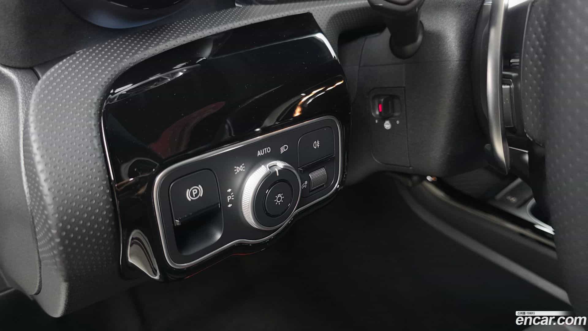 A-Class Mercedes-Benz 2025.6-OPTION-024