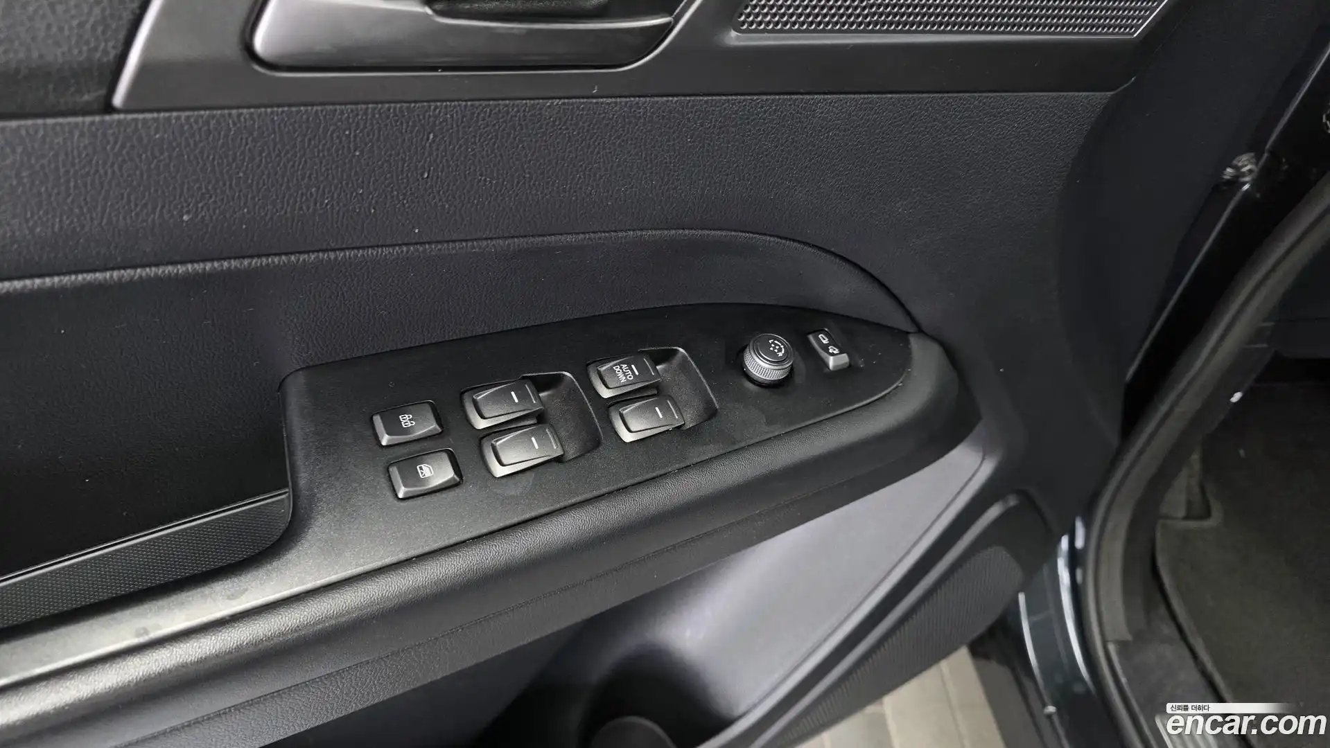 Rexton KG Mobility 2022.4-OPTION-040