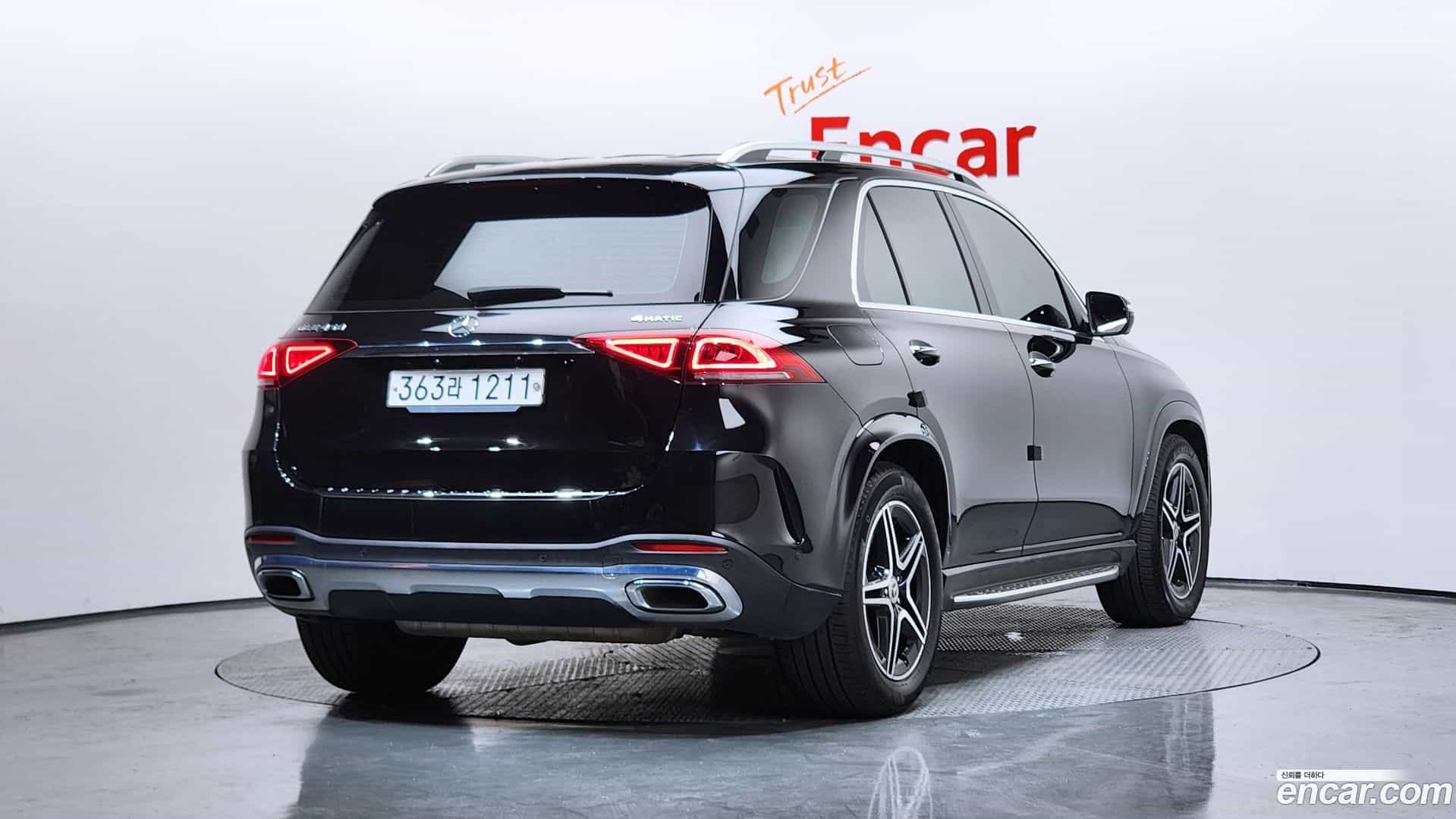 GLE-Class Mercedes-Benz 2019.10-OUTER-002