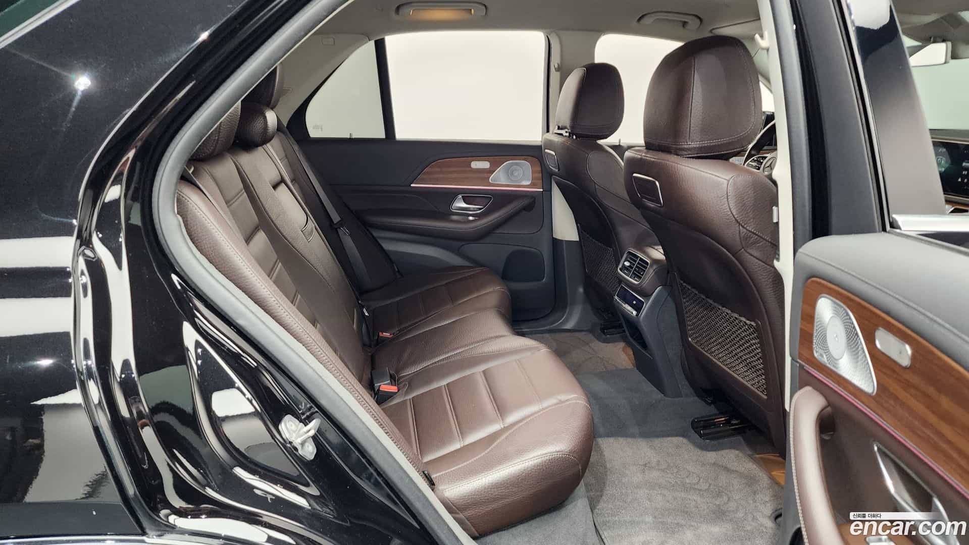 GLE-Class Mercedes-Benz 2019.10-OPTION-015