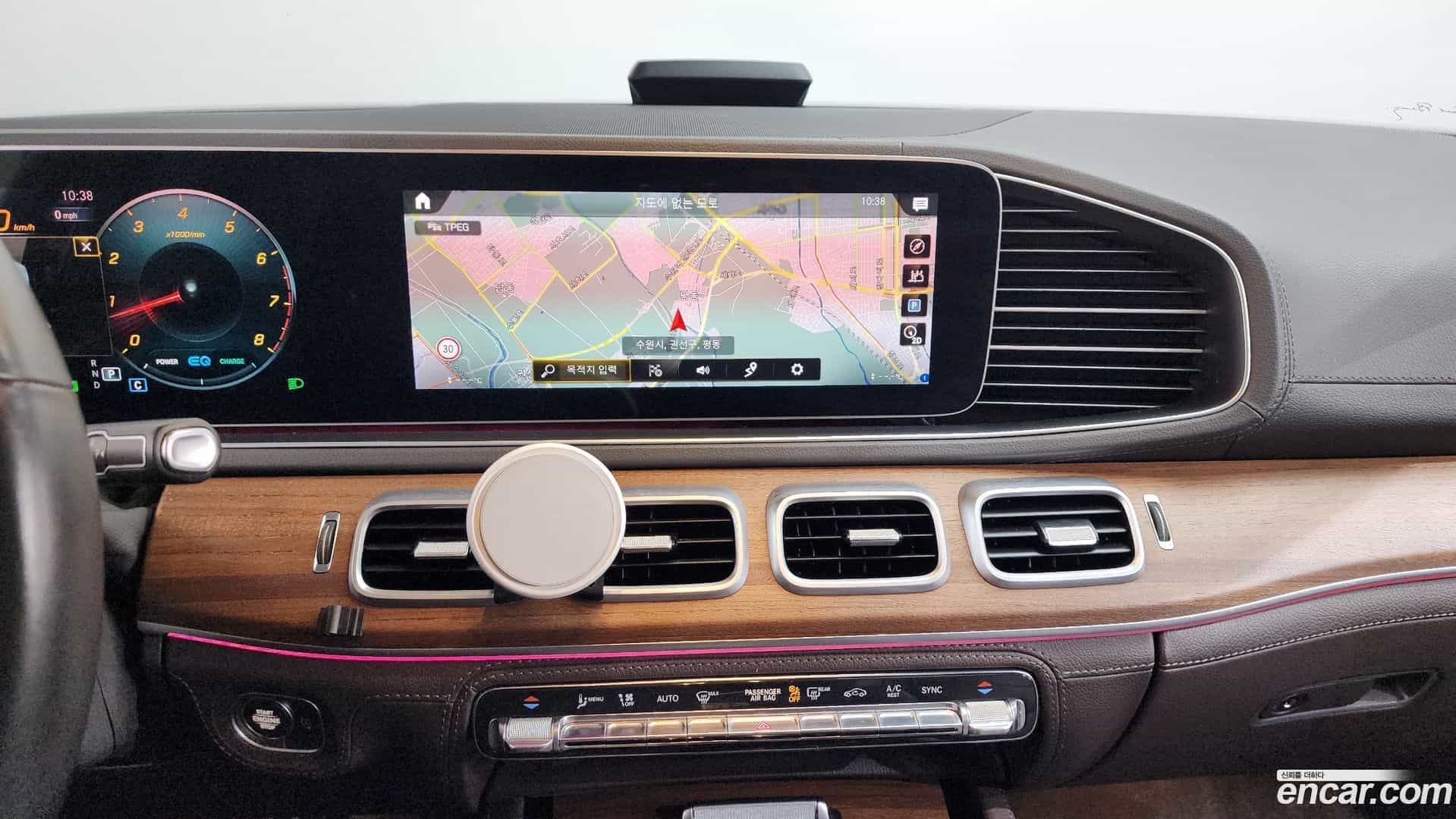 GLE-Class Mercedes-Benz 2019.10-OPTION-016