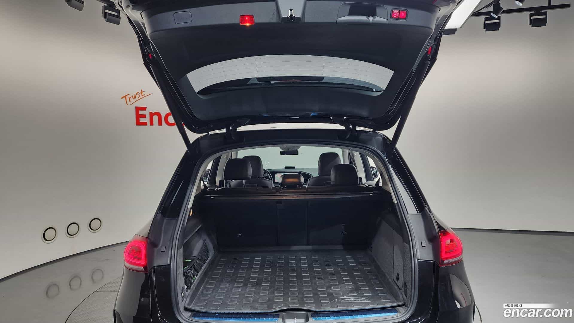 GLE-Class Mercedes-Benz 2019.10-OPTION-023