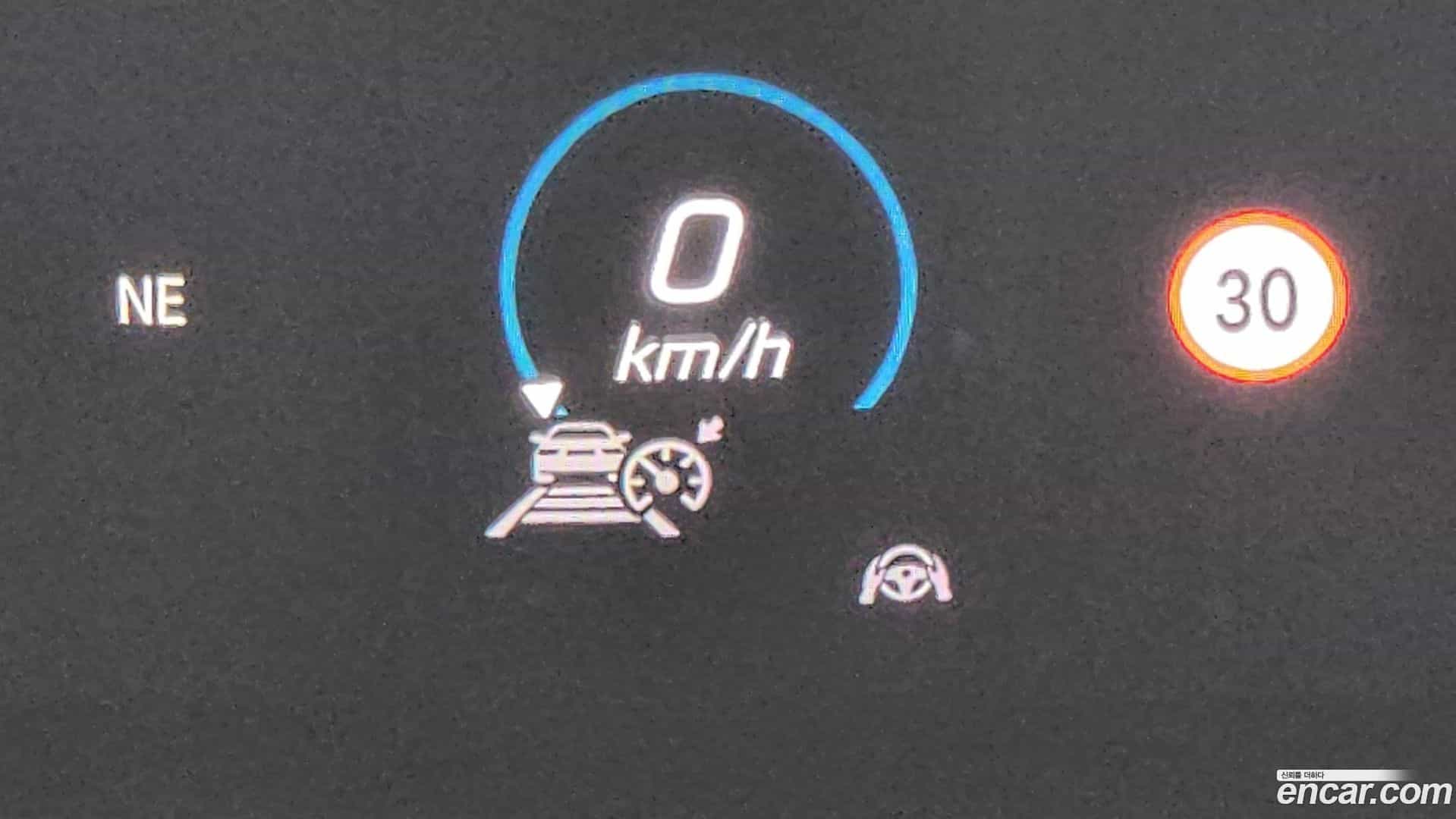 GLE-Class Mercedes-Benz 2019.10-OPTION-047