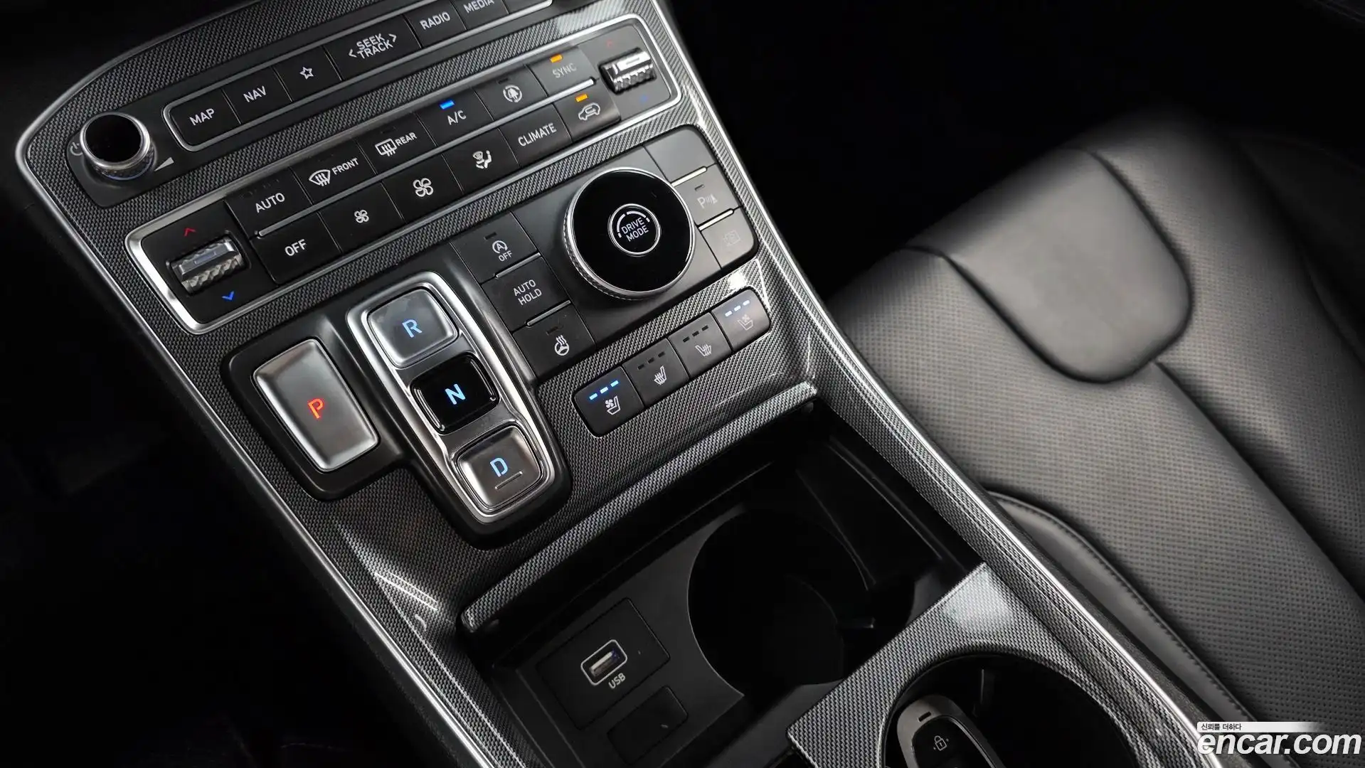 Santafe Hyundai 2022.2-INNER-009