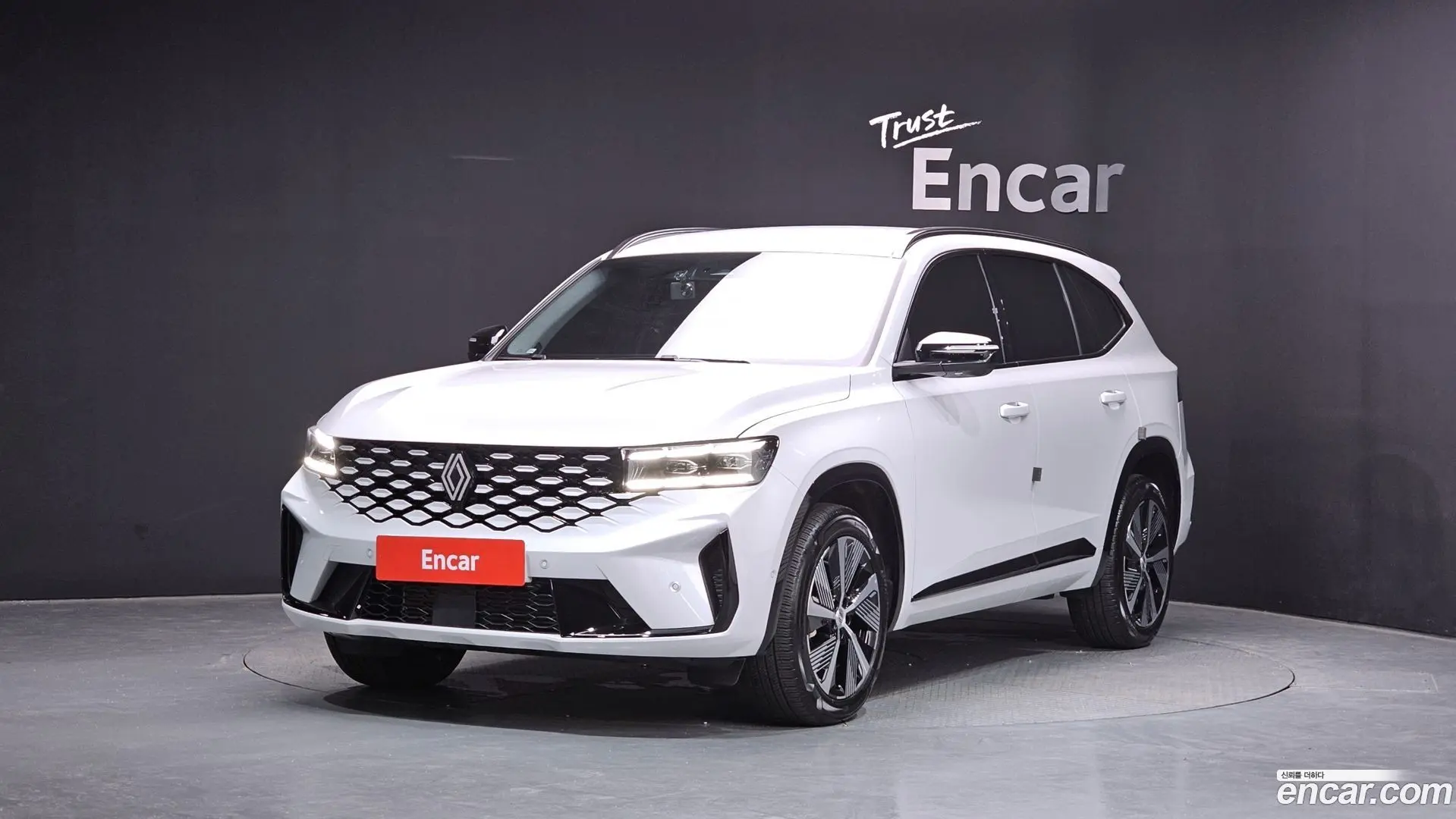 Main__Slider__Photo:Grand Koleos Renault Korea 2025.1-0