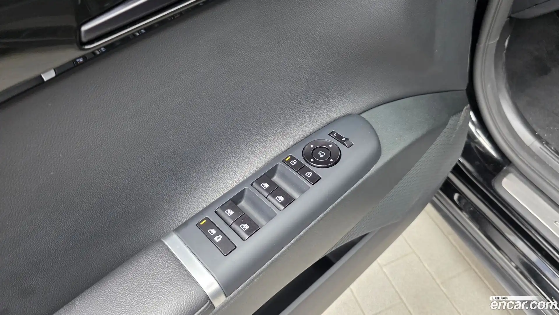 Grandeur Hyundai 2024.4-OPTION-040