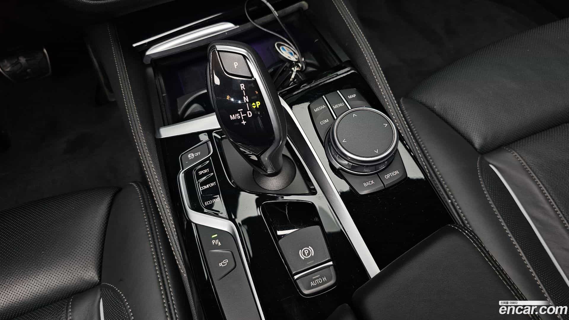 5-Series BMW 2018.4-INNER-009