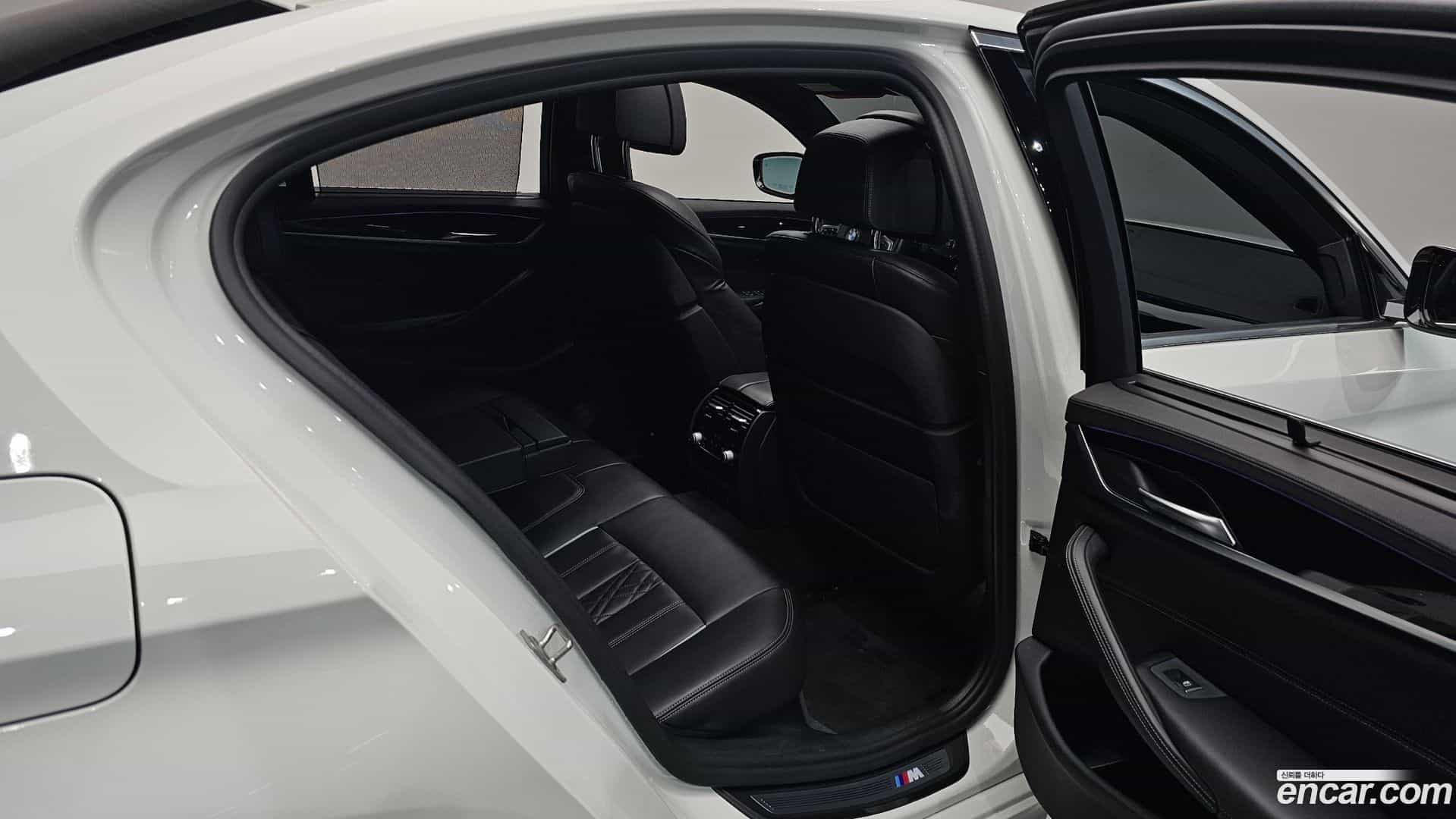 5-Series BMW 2018.4-OPTION-016