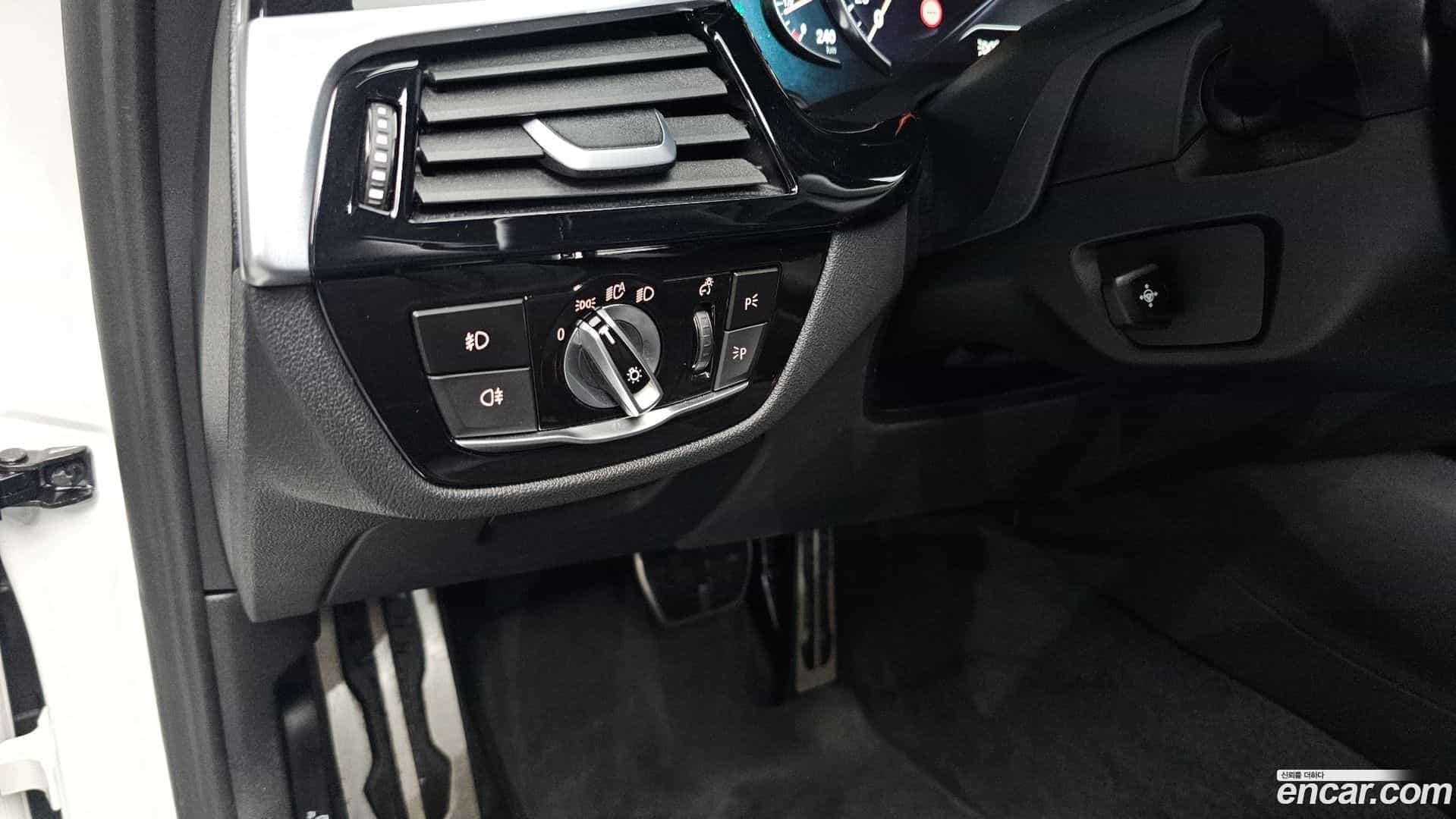 5-Series BMW 2018.4-OPTION-041