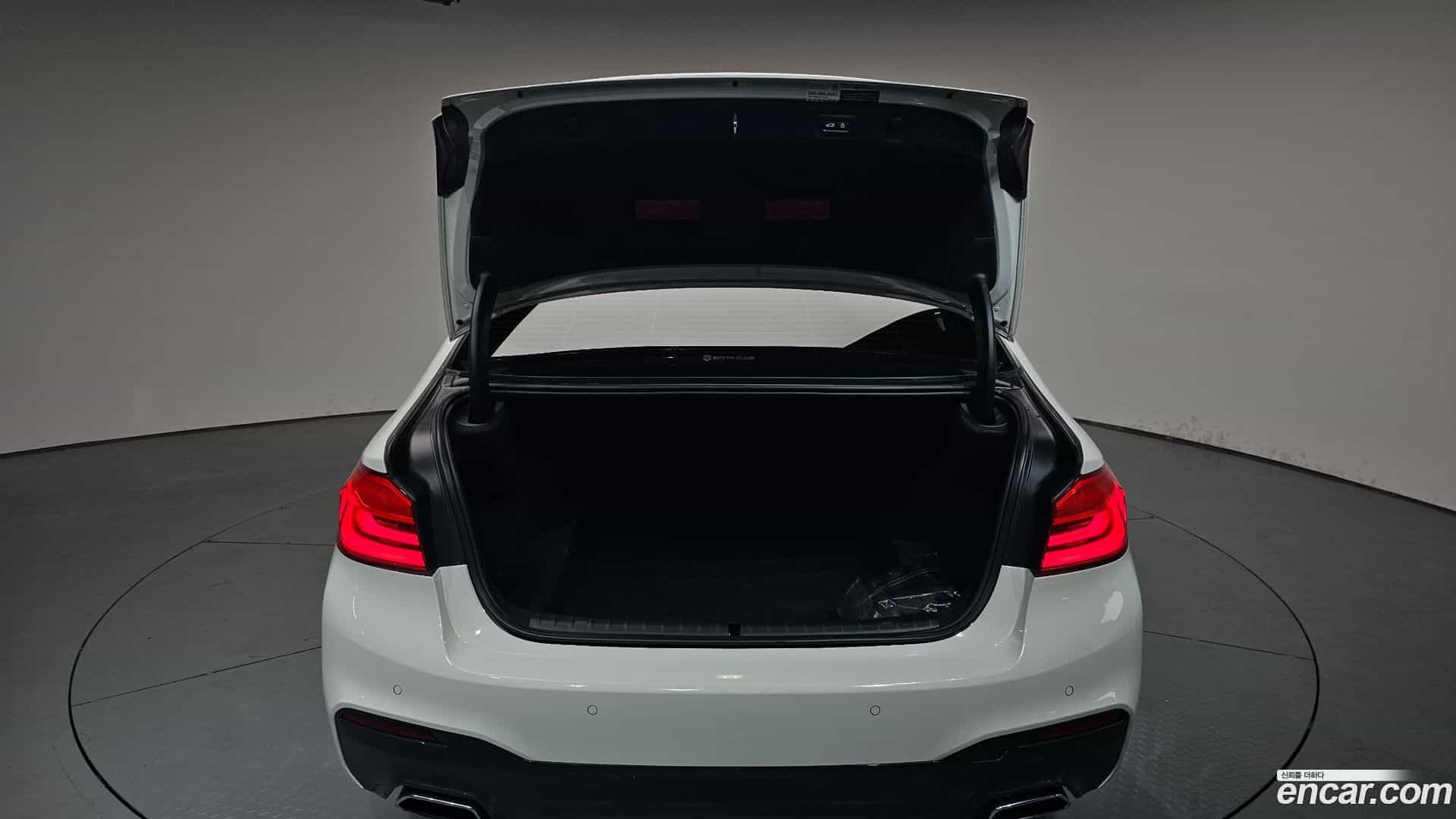 5-Series BMW 2018.4-OPTION-047