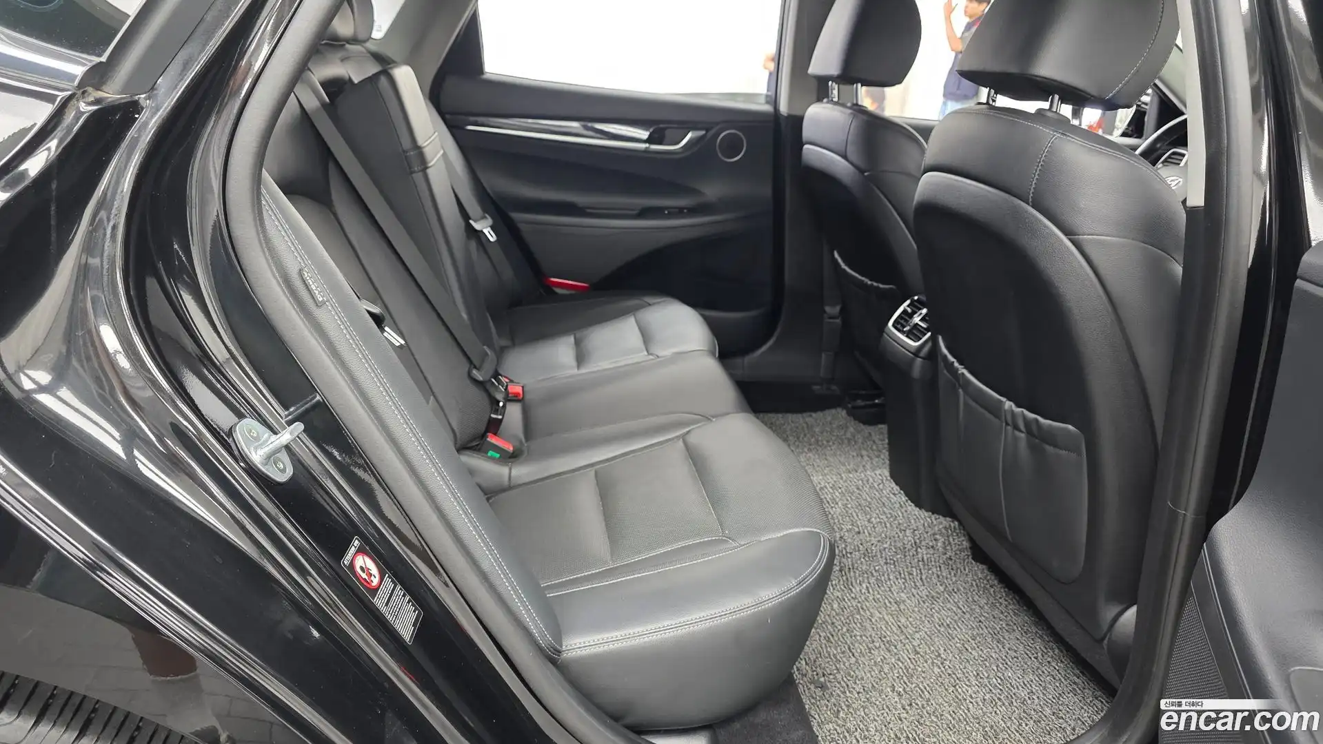 Grandeur Hyundai 2019.4-OPTION-015