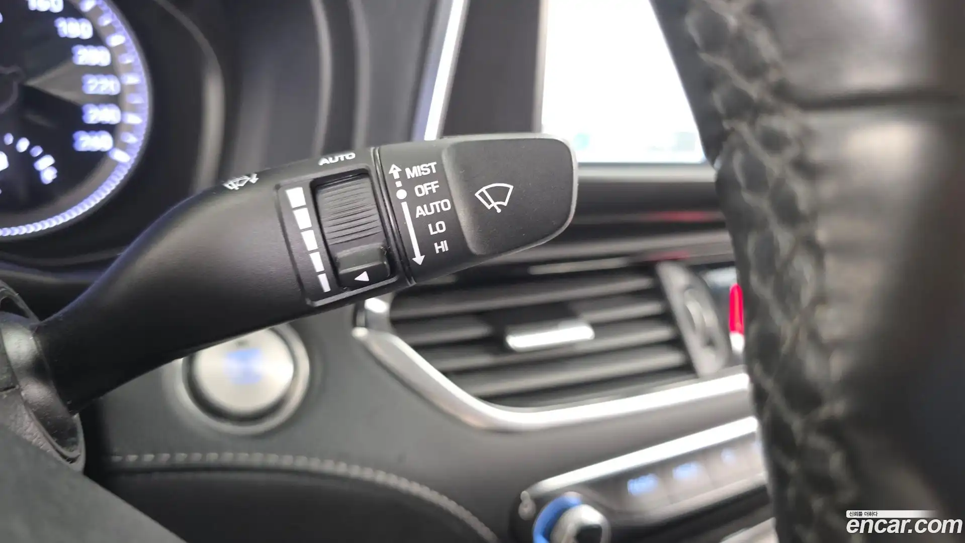 Grandeur Hyundai 2019.4-OPTION-024