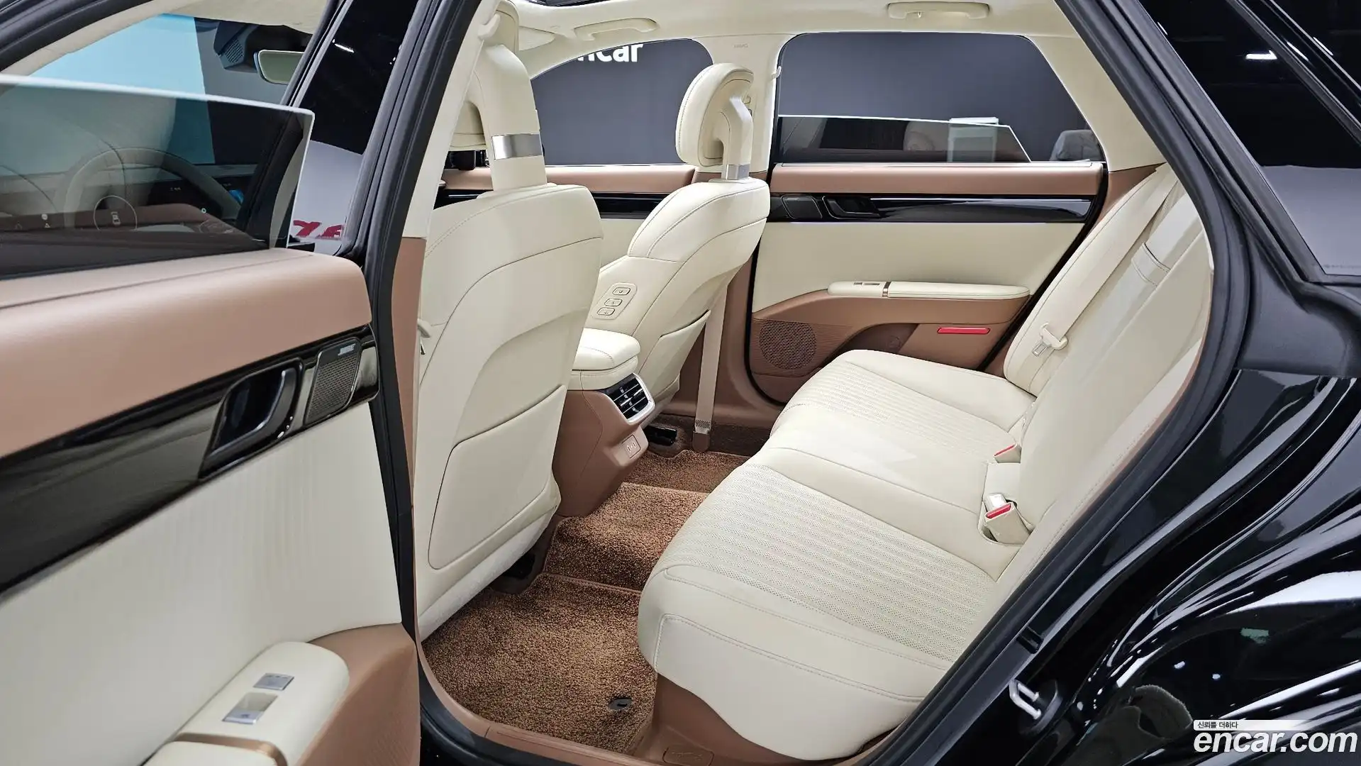 Grandeur Hyundai 2025.3-OPTION-015