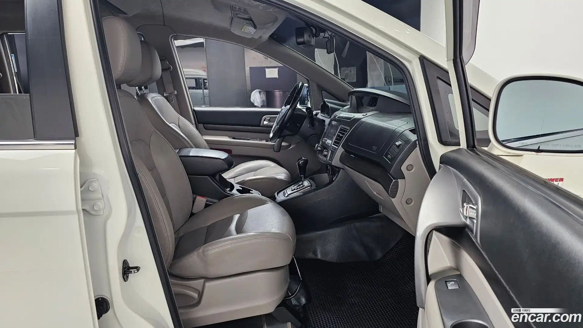 KORANDO KG Mobility 2017.11-INNER-036