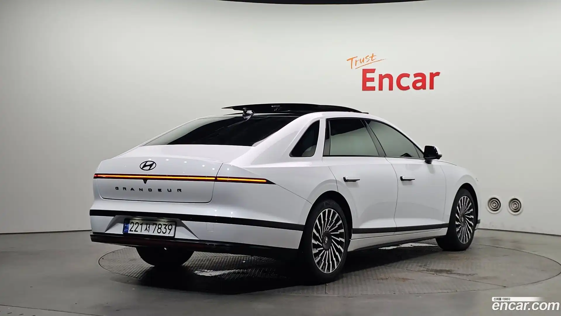 Grandeur Hyundai 2024.6-OUTER-002