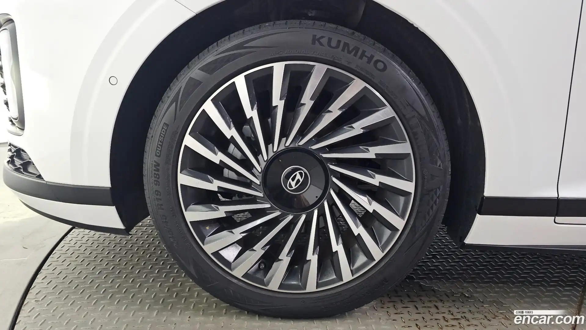 Grandeur Hyundai 2024.6-OUTER-005