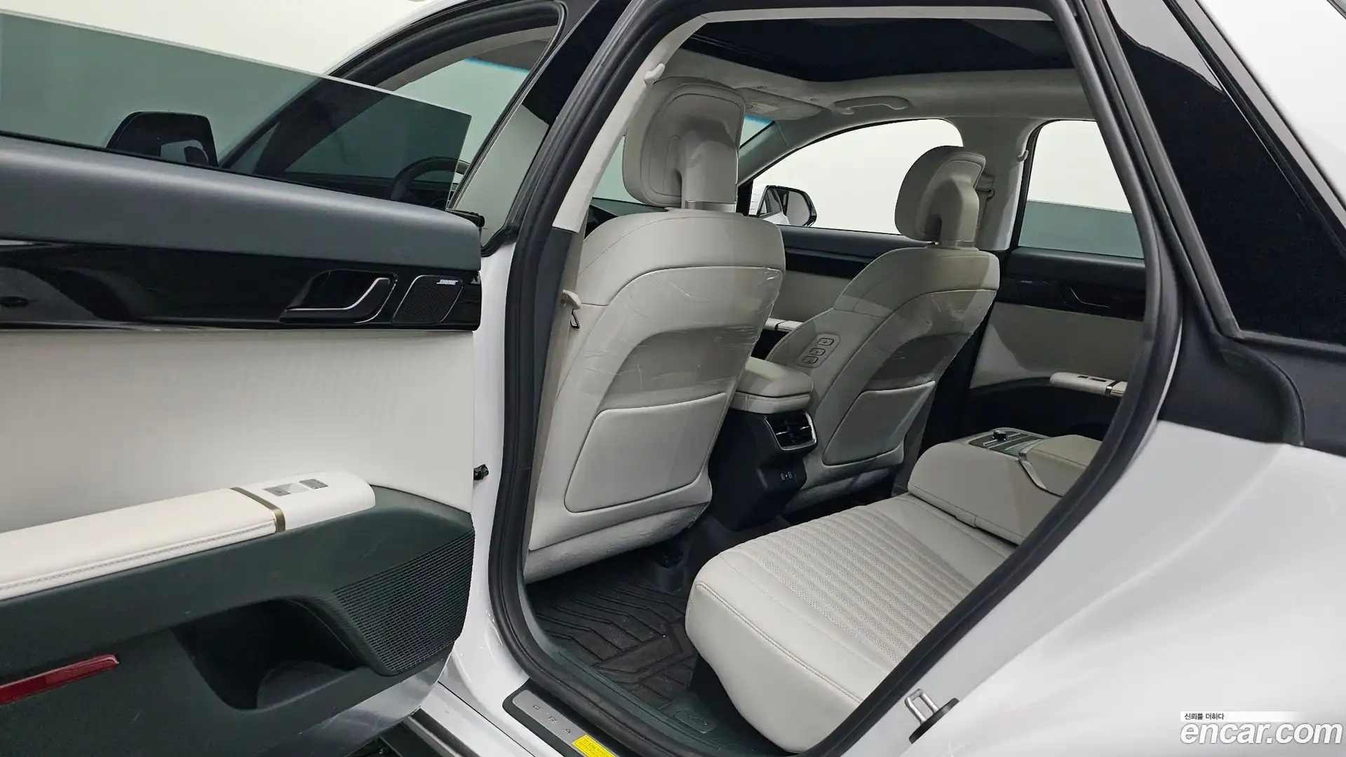 Grandeur Hyundai 2024.6-OPTION-015