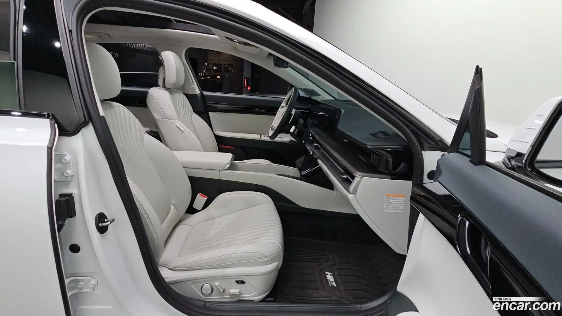 Grandeur Hyundai 2024.6-OPTION-016