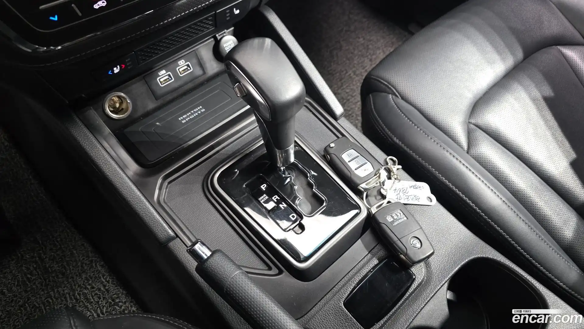Rexton KG Mobility 2023.3-INNER-009