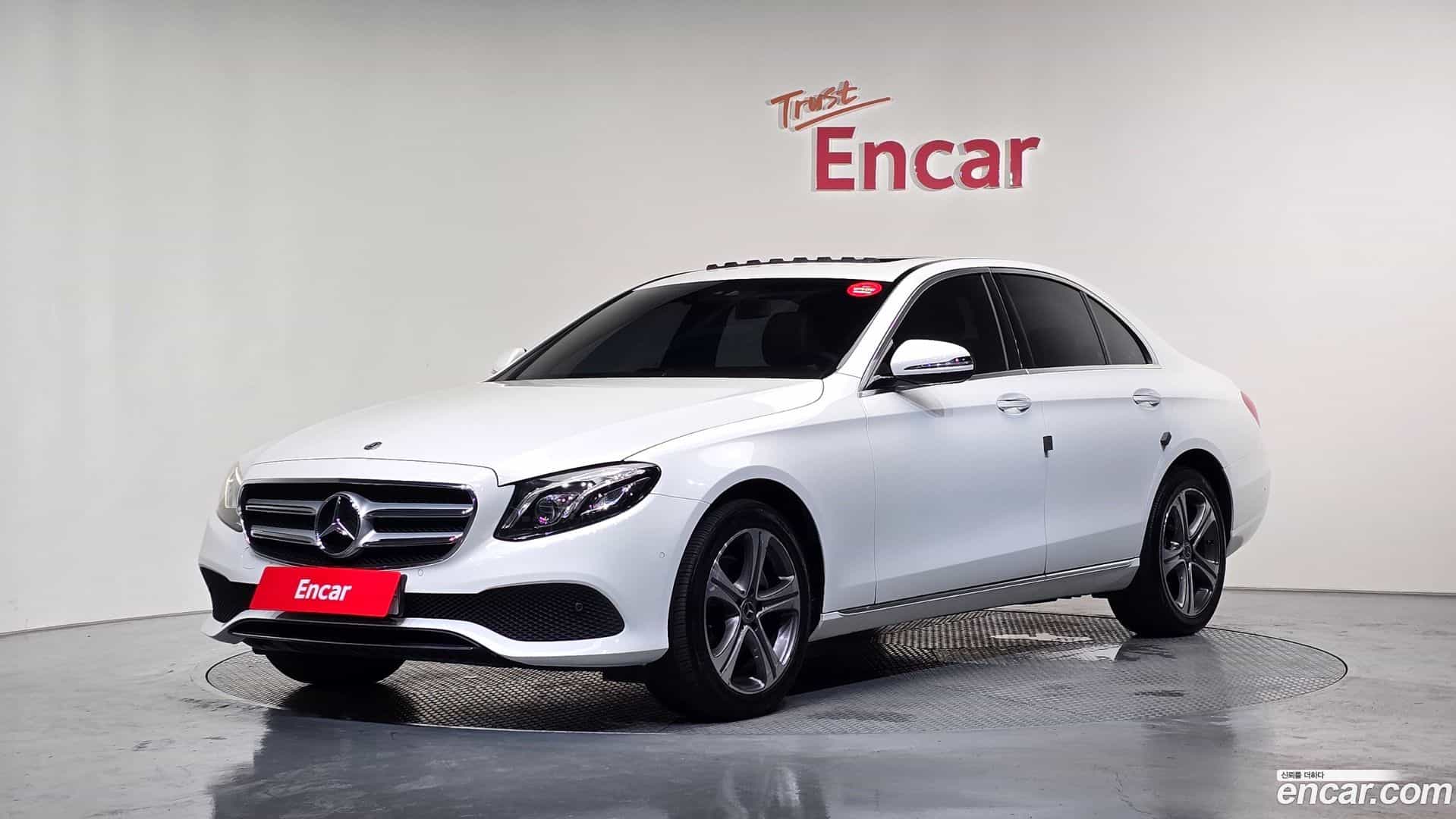 E-Class Mercedes-Benz 2019.9-OUTER-001