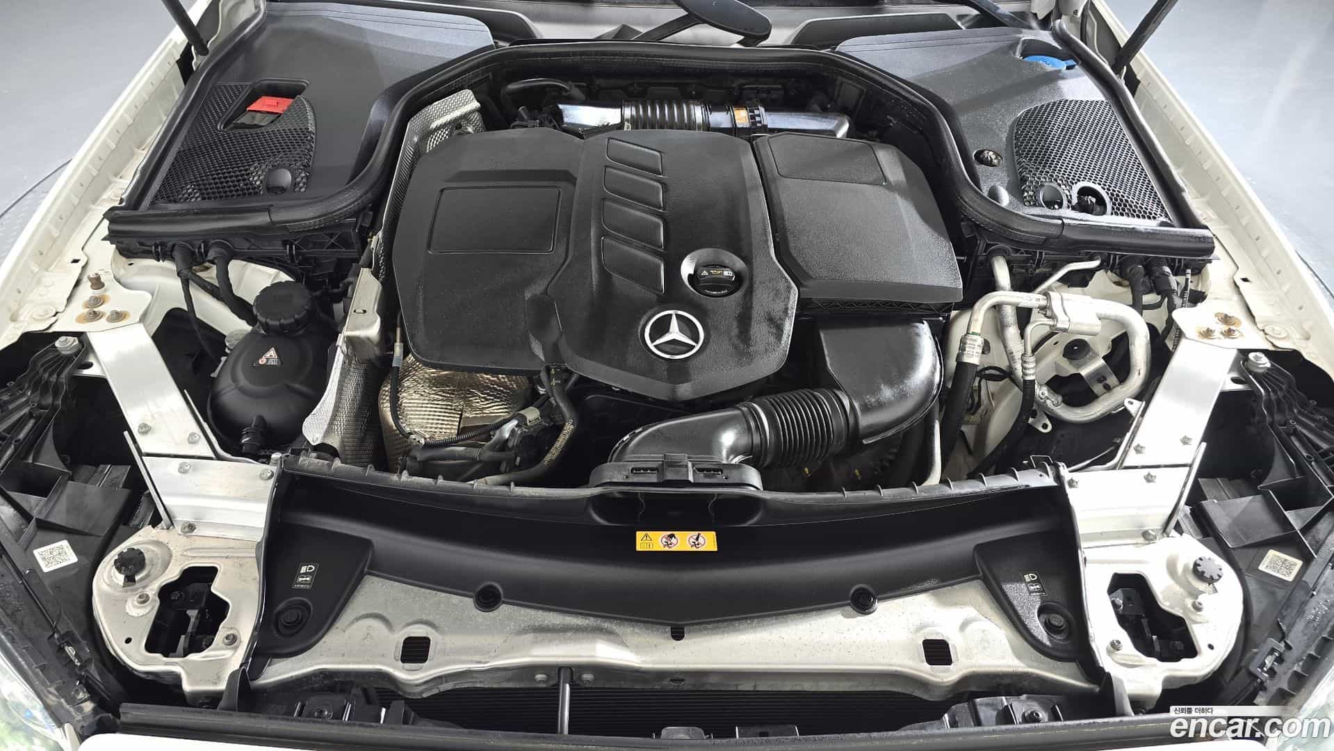 E-Class Mercedes-Benz 2019.9-OUTER-006