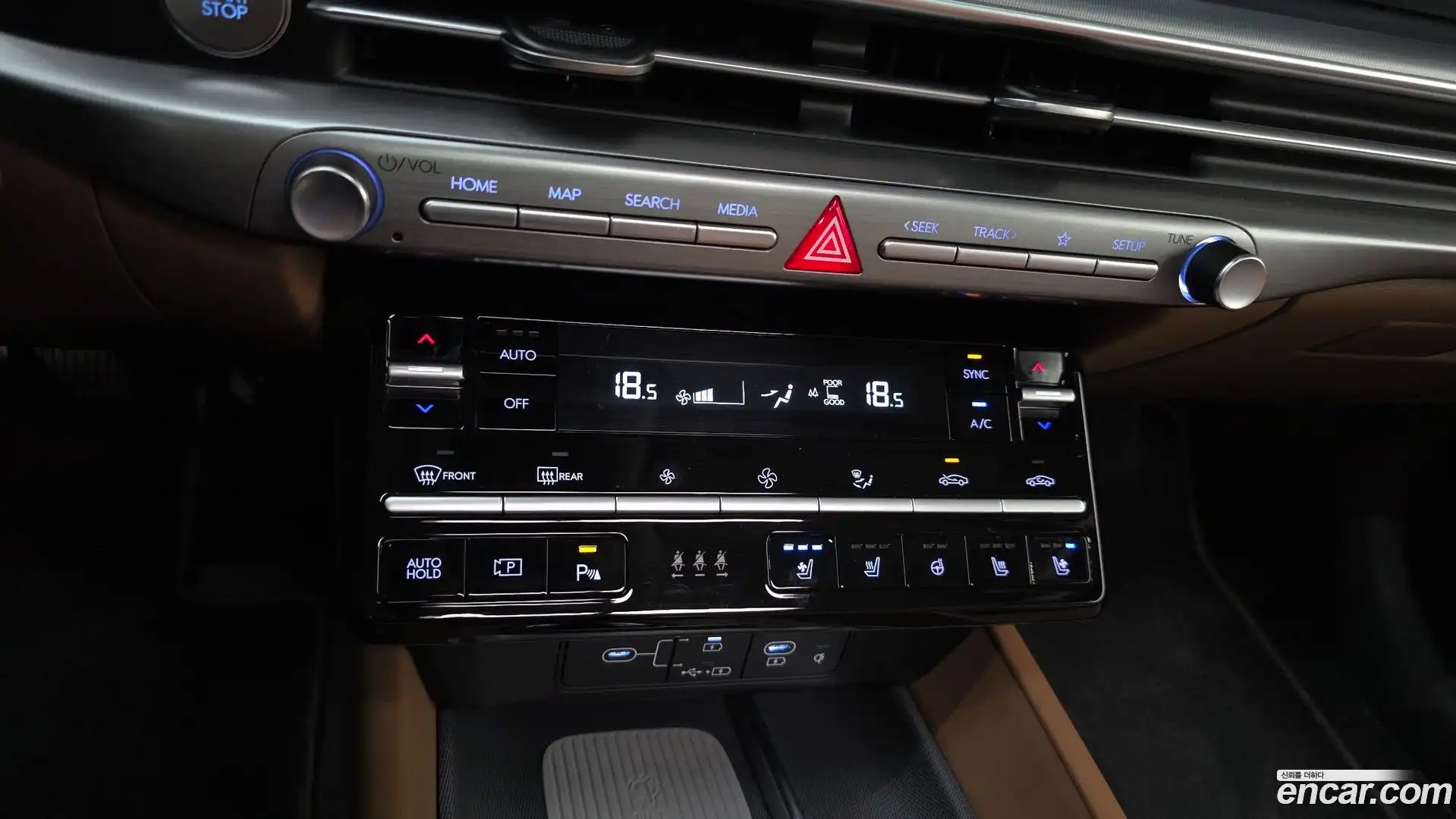 Grandeur Hyundai 2023.11-OPTION-020