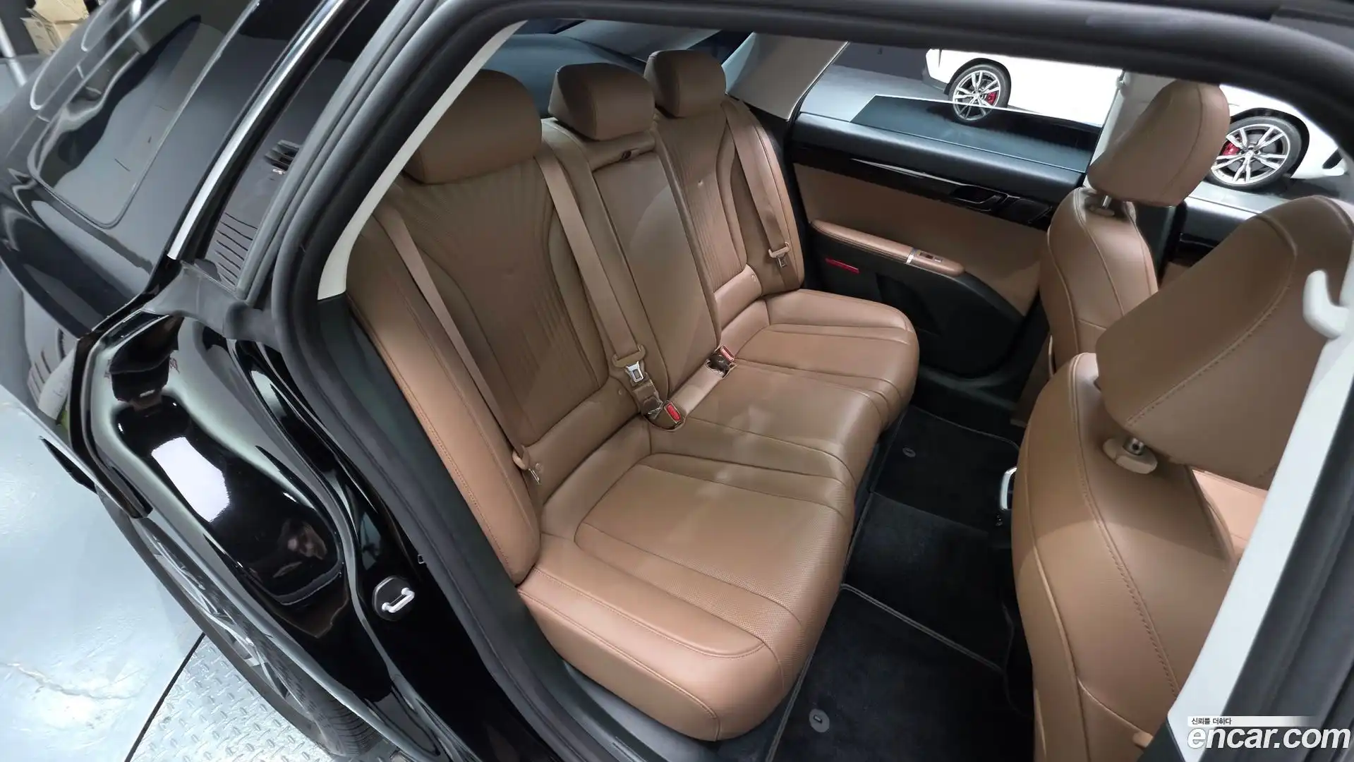 Grandeur Hyundai 2023.11-INNER-036