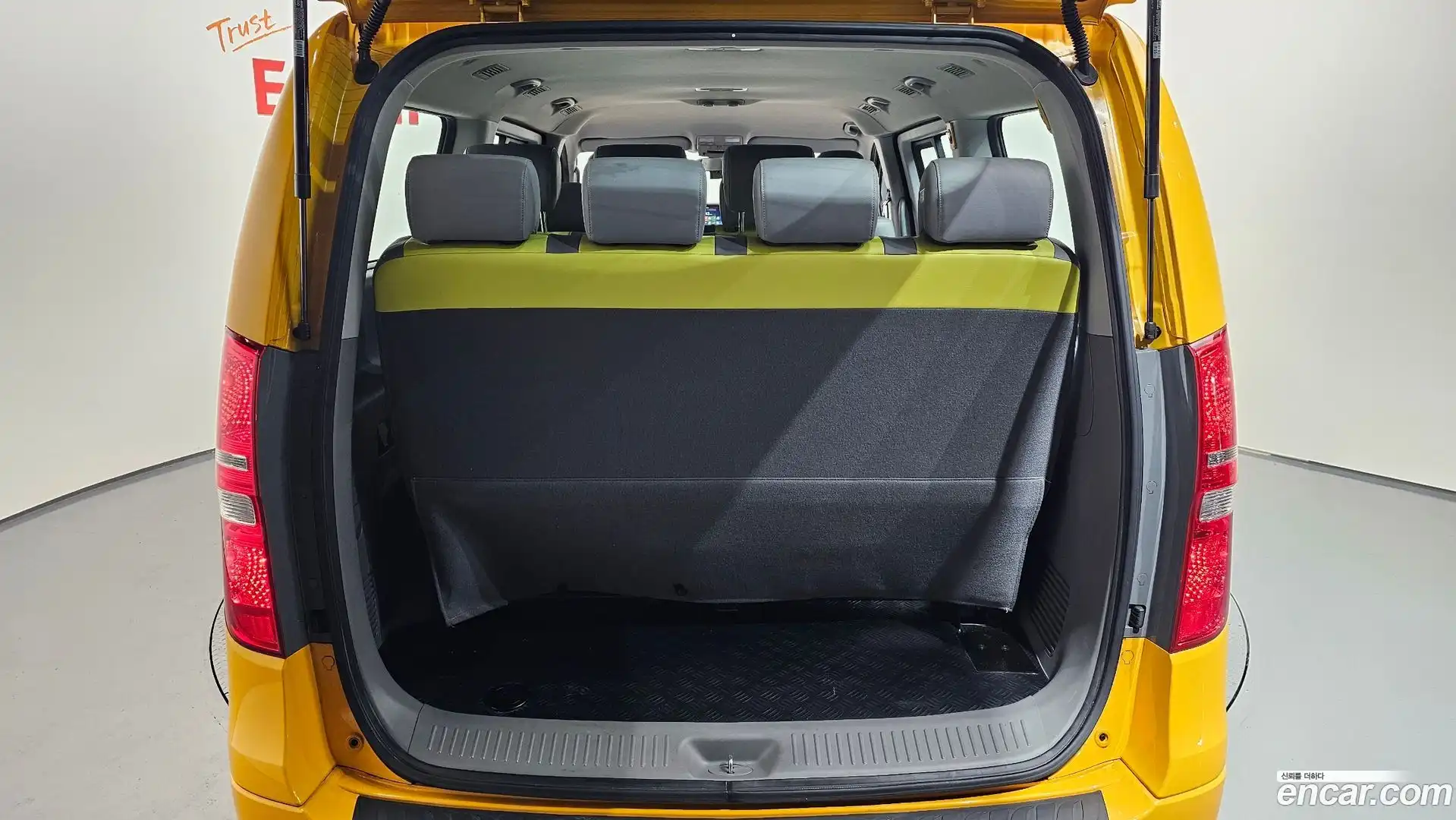 Starex Hyundai 2018.10-OPTION-022