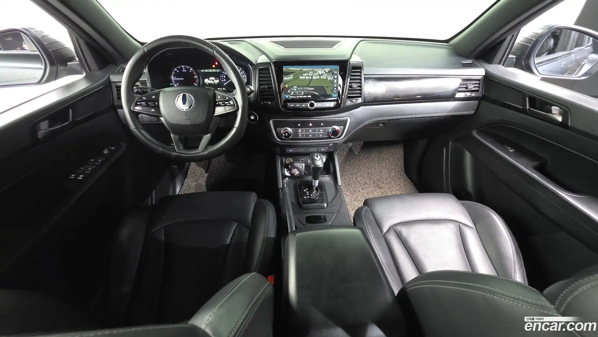 Rexton KG Mobility 2019.10-INNER-007
