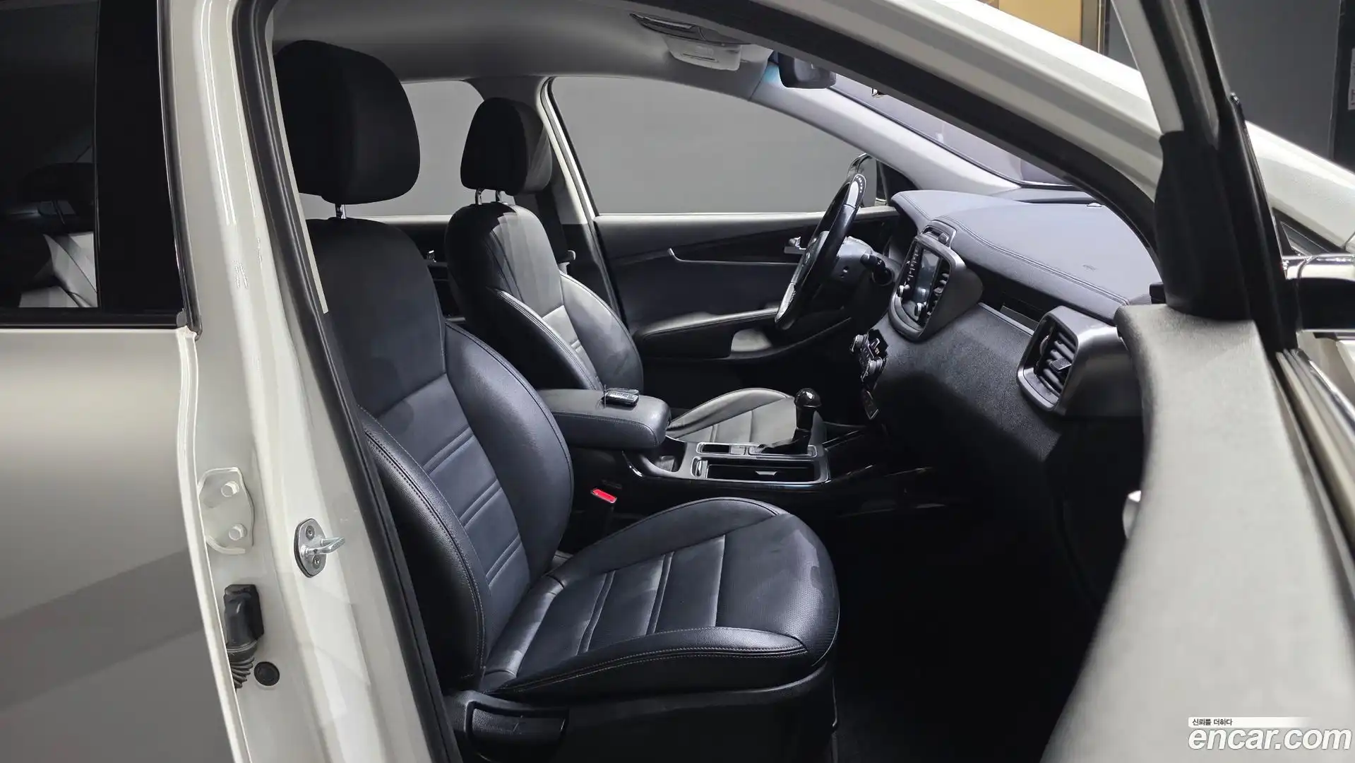 Sorento Kia 2015.9-OPTION-015