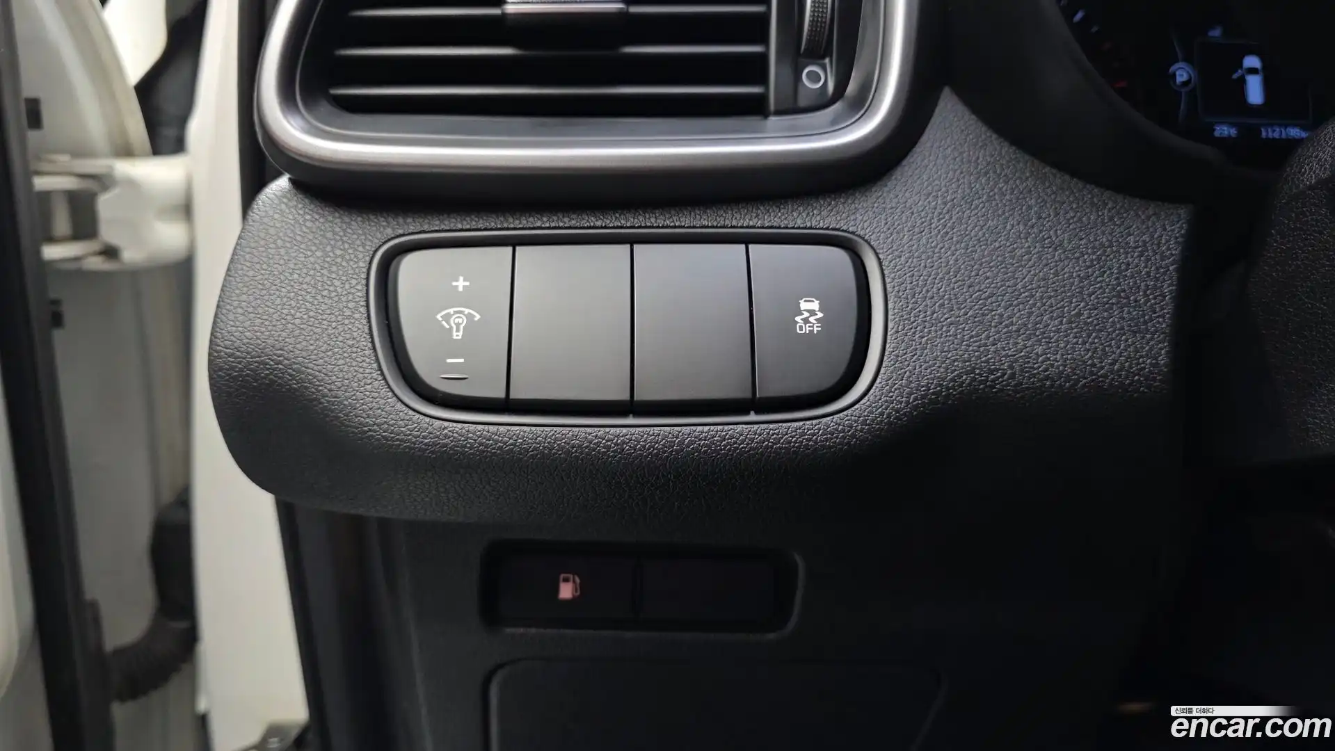 Sorento Kia 2015.9-OPTION-023