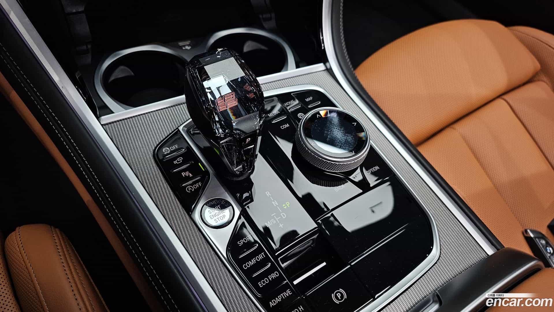 8-Series BMW 2020.3-INNER-009