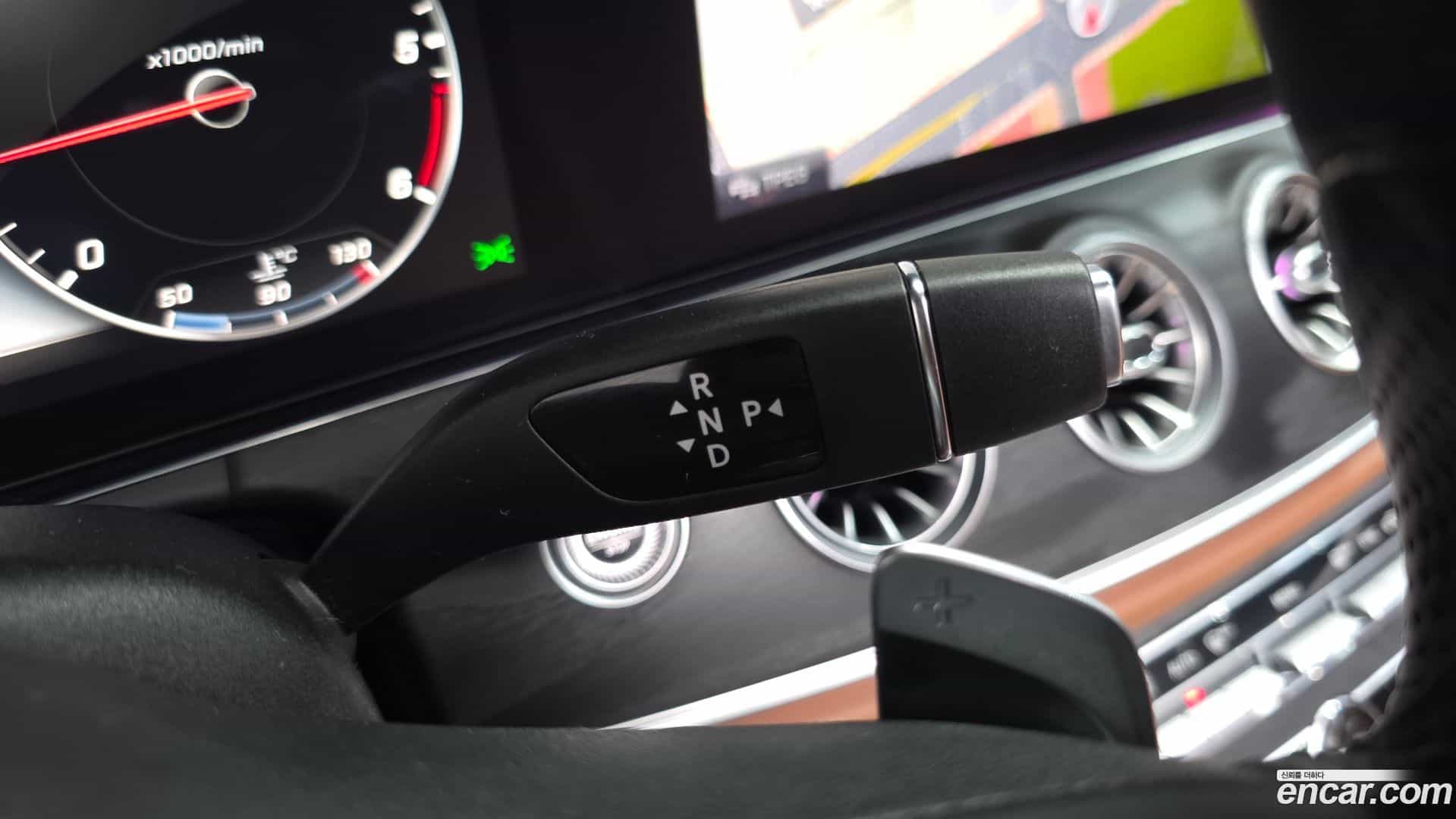 E-Class Mercedes-Benz 2020.3-INNER-009