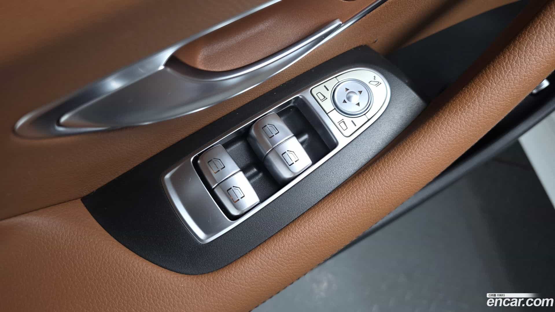 E-Class Mercedes-Benz 2020.3-OPTION-042