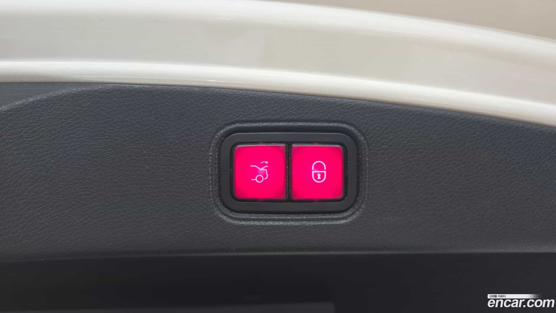 E-Class Mercedes-Benz 2020.3-OPTION-045
