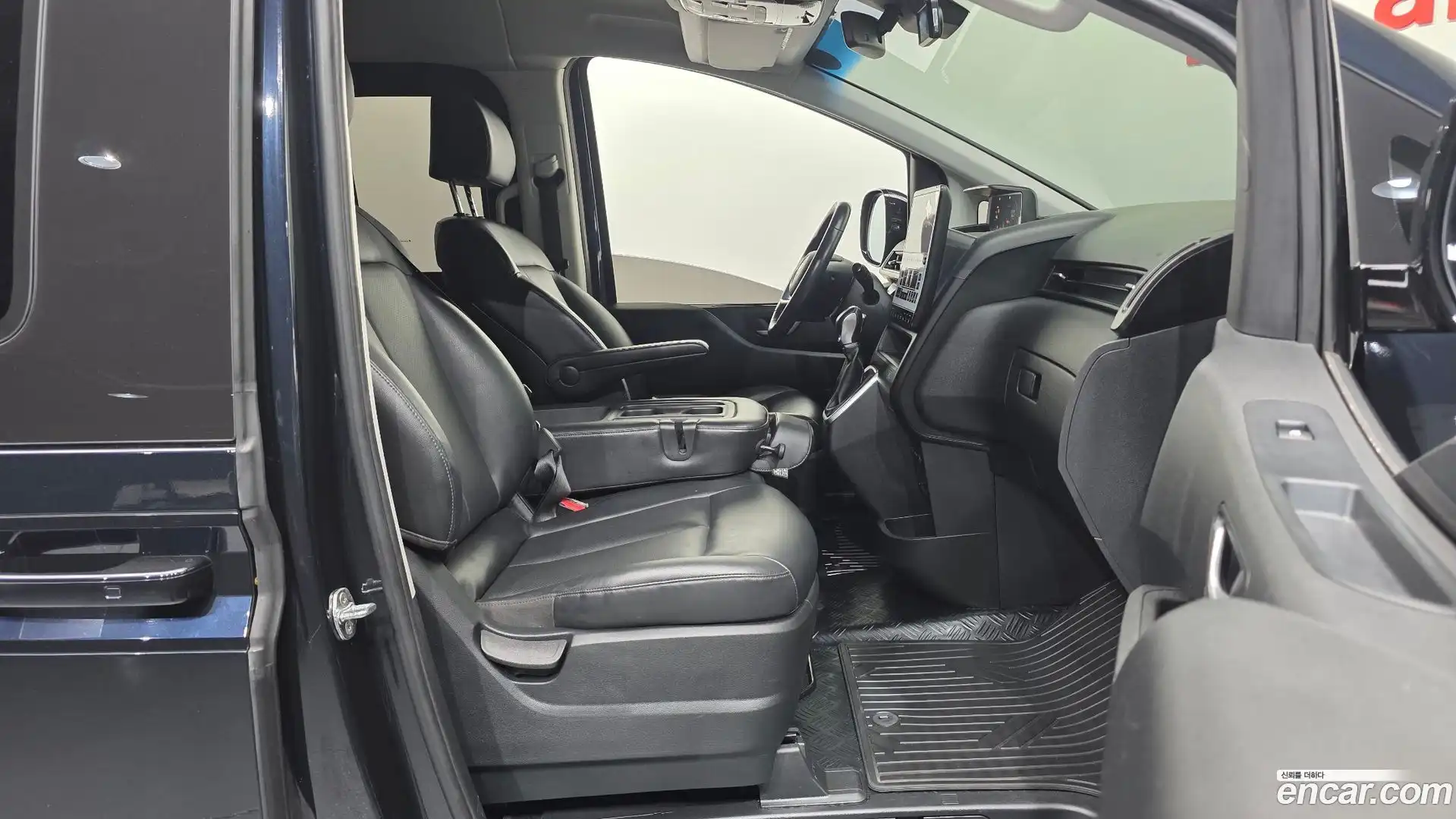 Staria Hyundai 2022.4-INNER-010