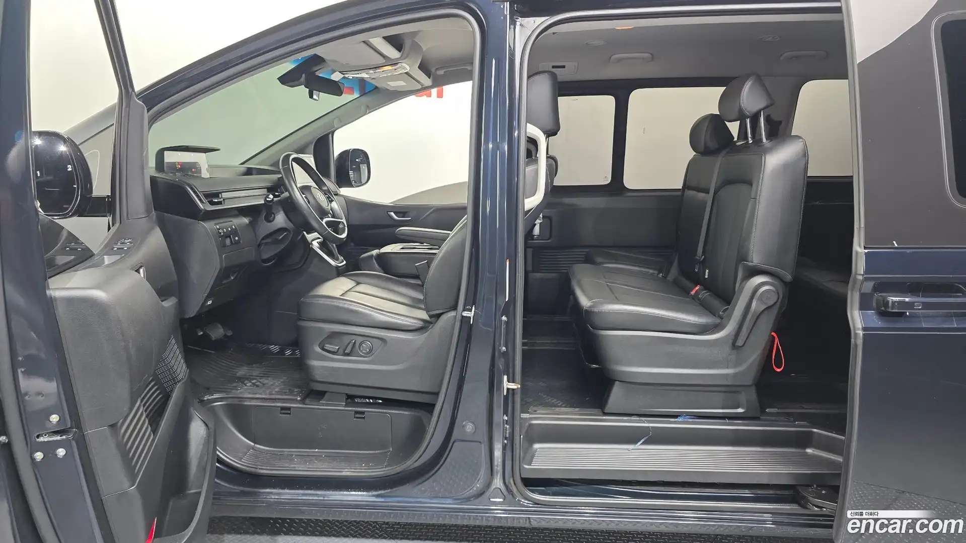 Staria Hyundai 2022.4-OPTION-041