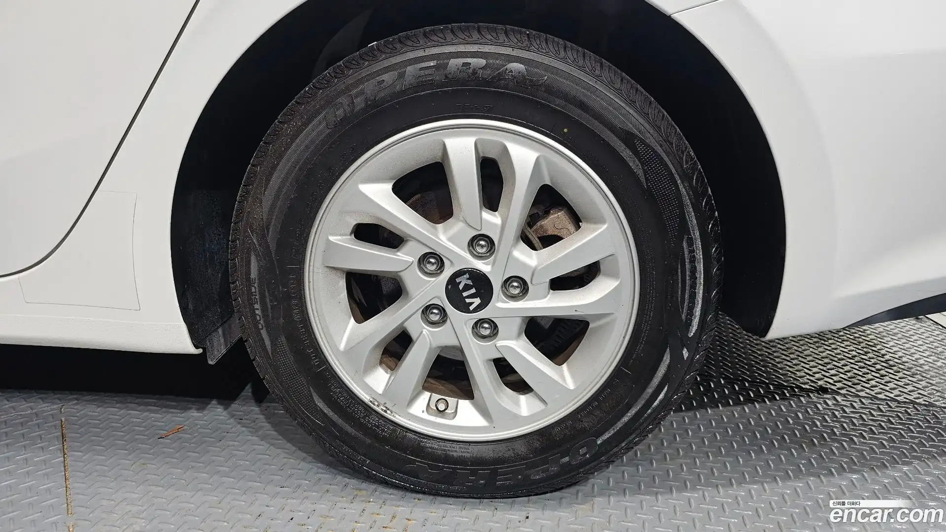 K3 Kia 2020.0-OUTER-031