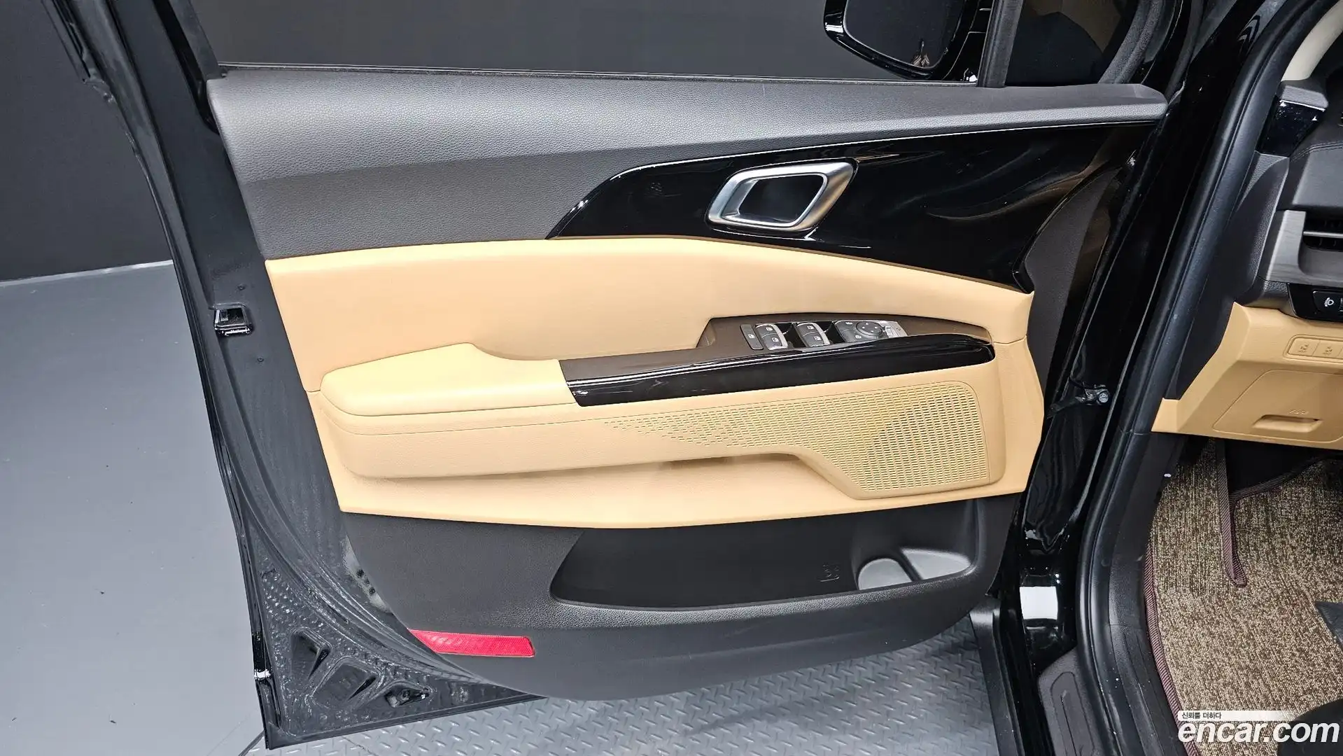 Canival Kia 2022.5-INNER-035