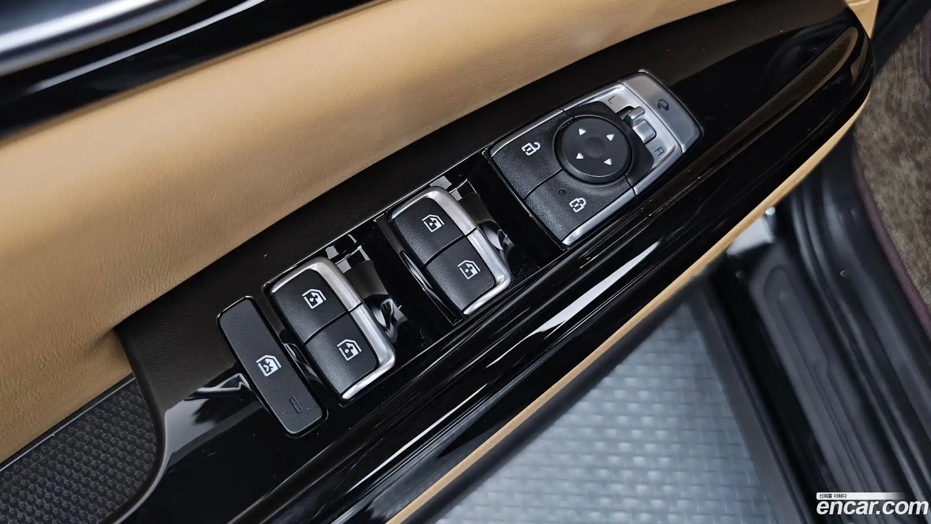 Canival Kia 2022.5-OPTION-041